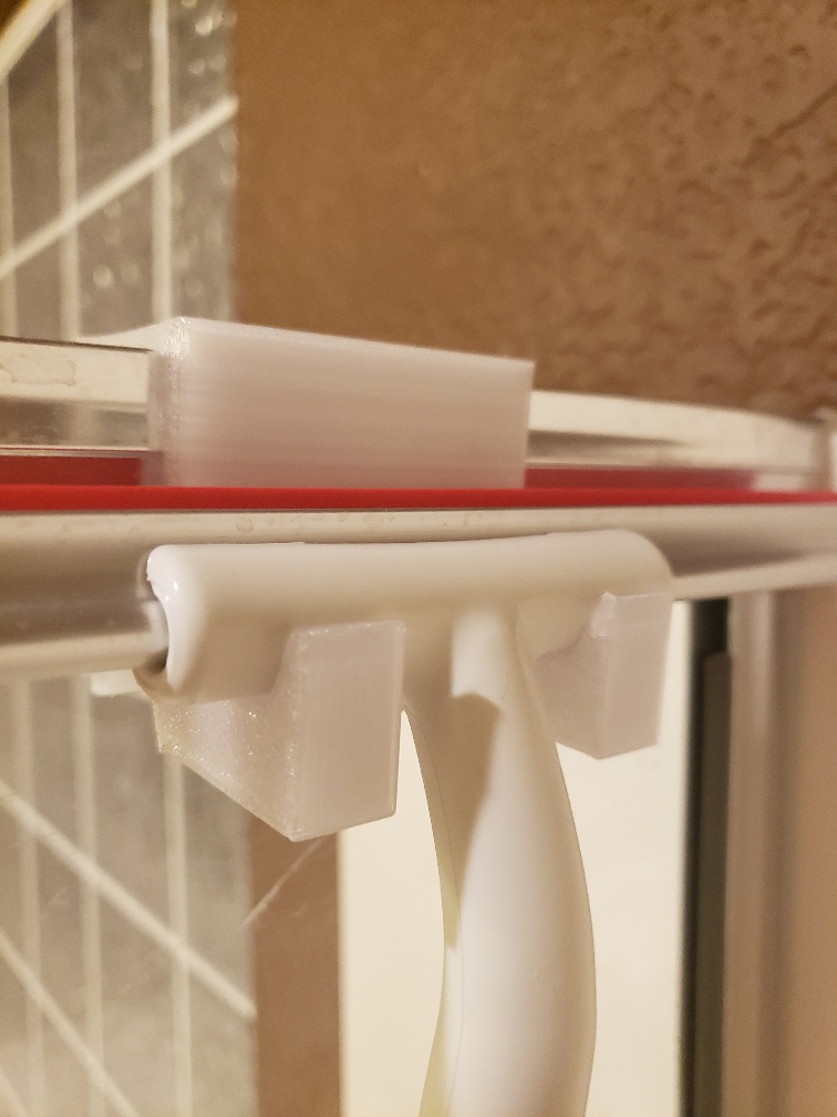 Miniatura 2 do modelo 3D Shower Brush Squeegee Hook Holder