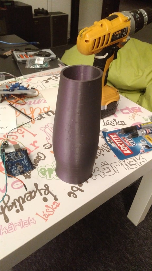 Robotic hand servo powered (arm with hole)