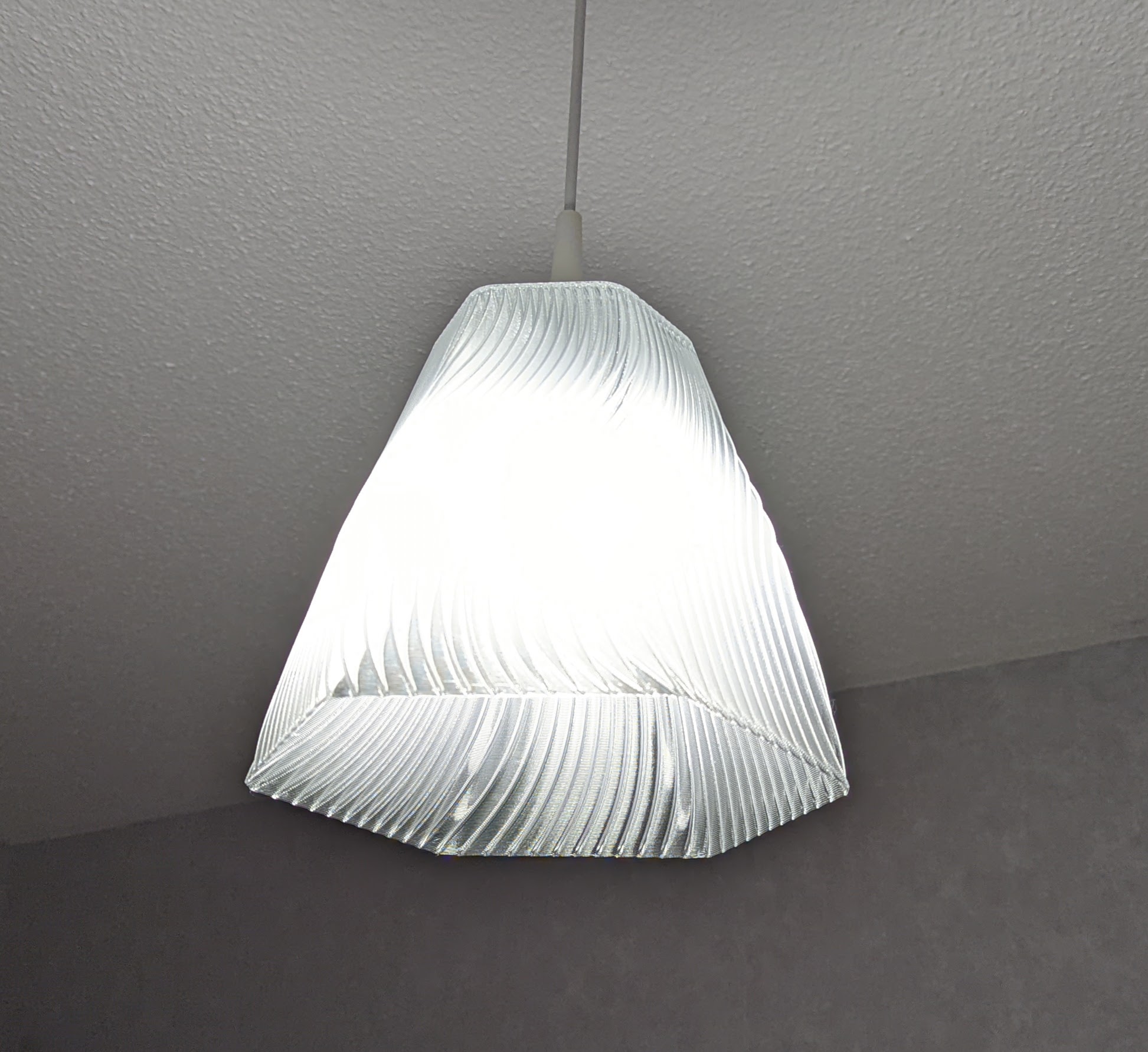 Miniatura 3 do modelo 3D Wave Lamp Shade