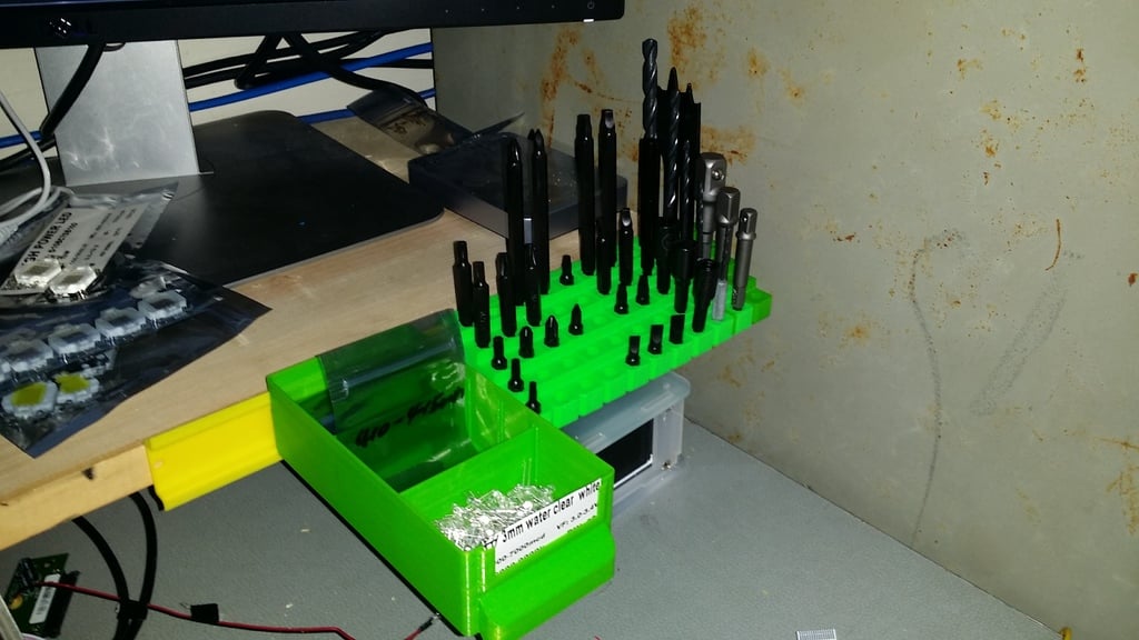 Hex bit Din rail