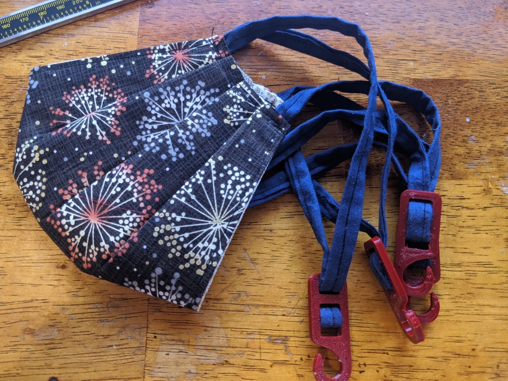 Facemask strap hooks