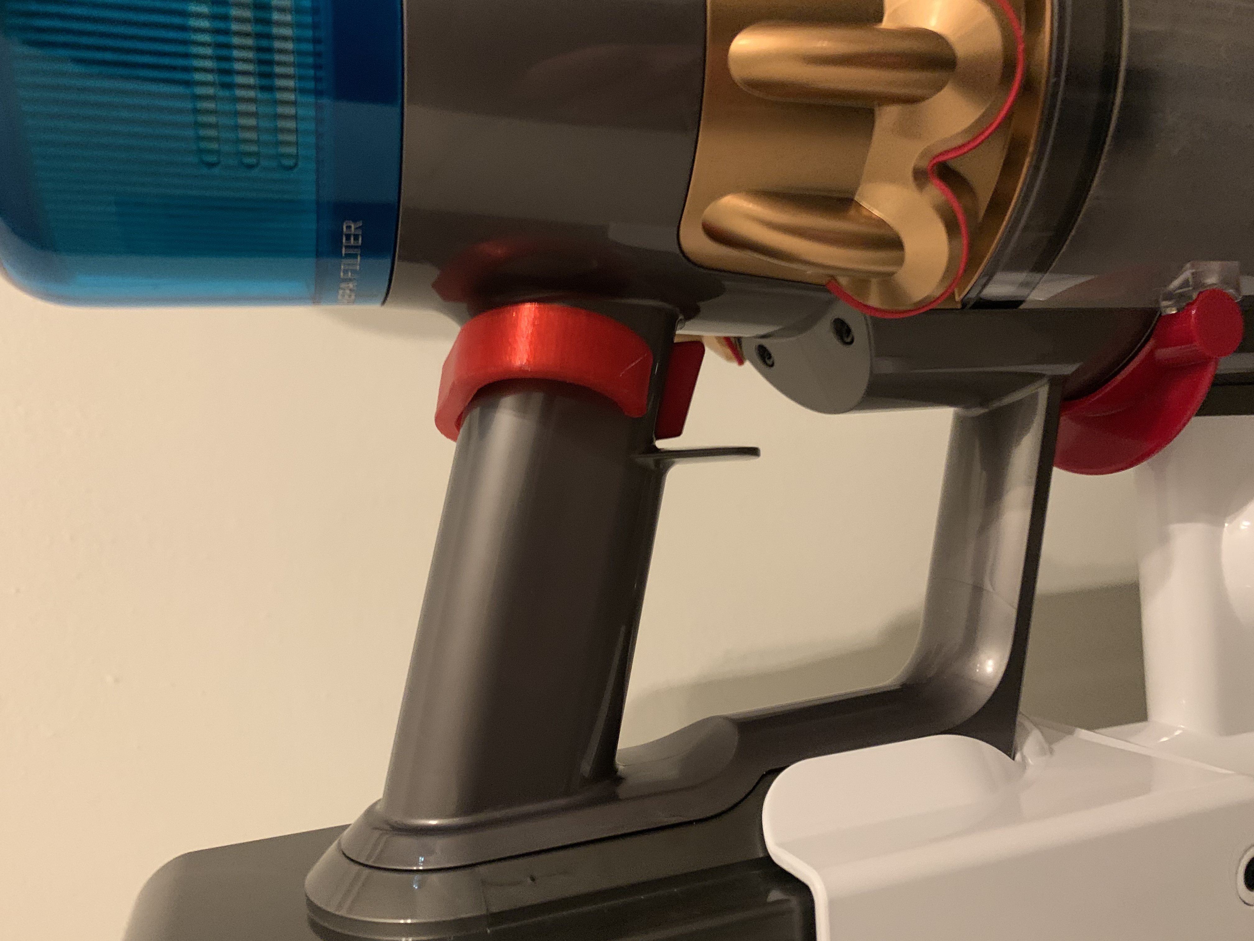 Miniatura 2 do modelo 3D Dyson V10/11/15 Button Clip