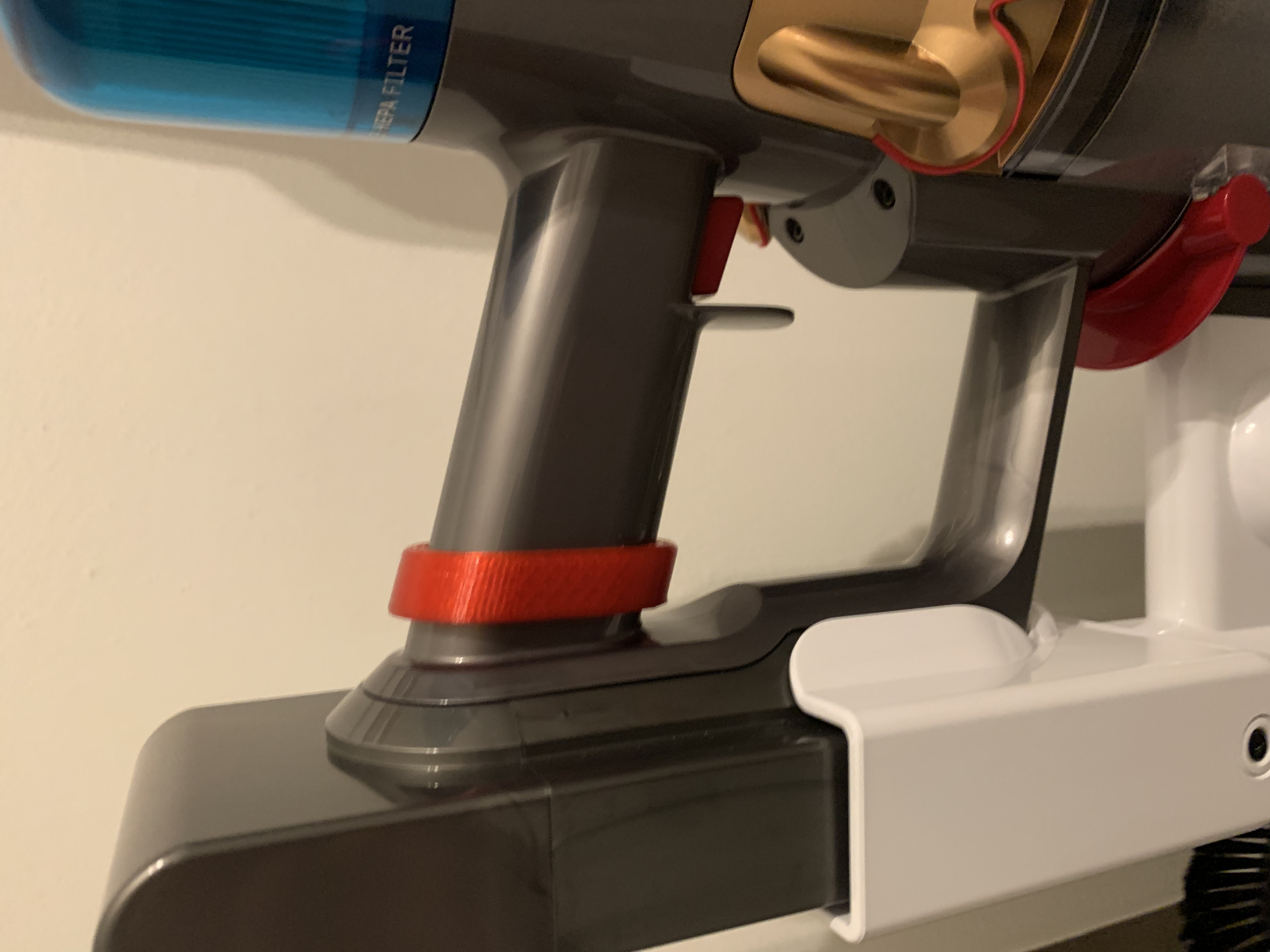 Miniatura 3 do modelo 3D Dyson V10/11/15 Button Clip