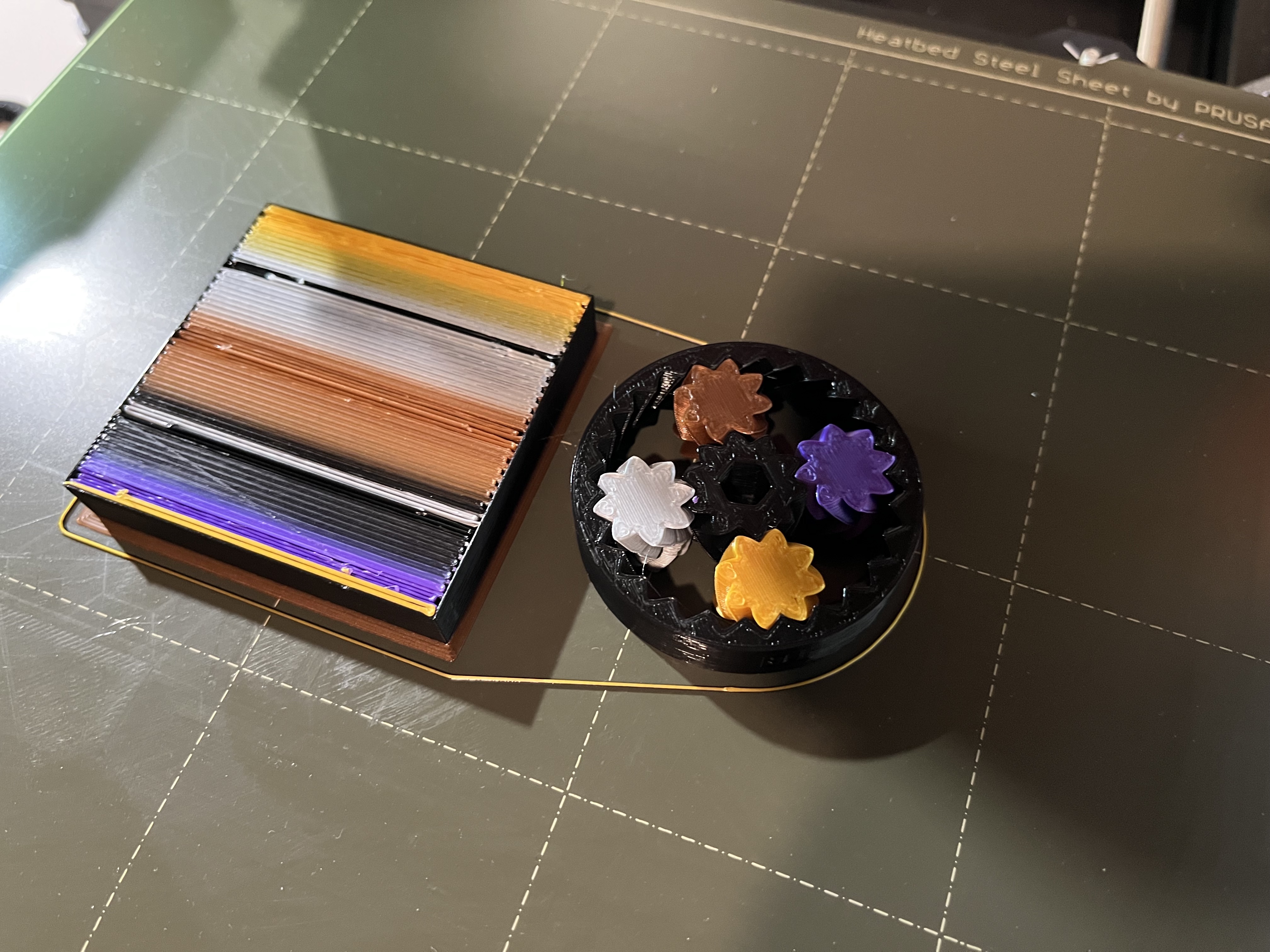 Miniatura 2 do modelo 3D 4 planetary gears (multicolor enabled)
