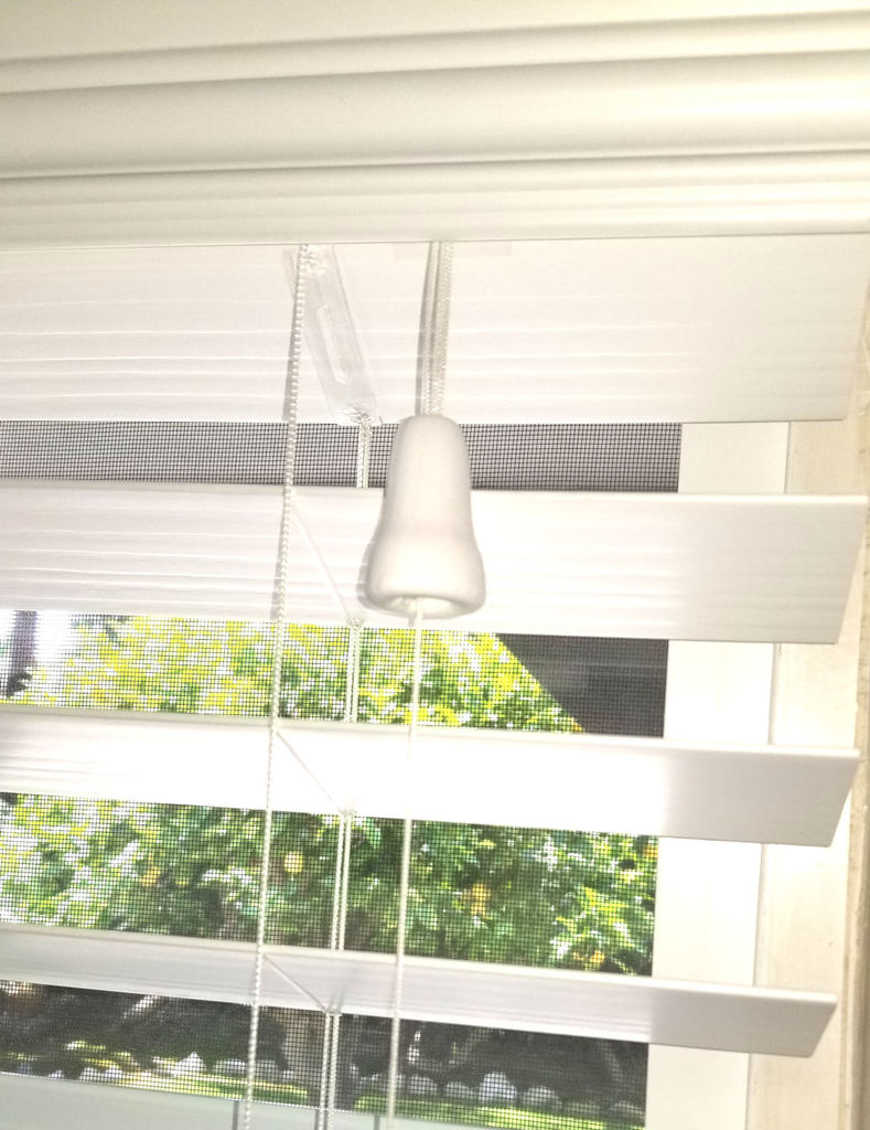 Miniatura 2 do modelo 3D Horizontal Blind Pulls