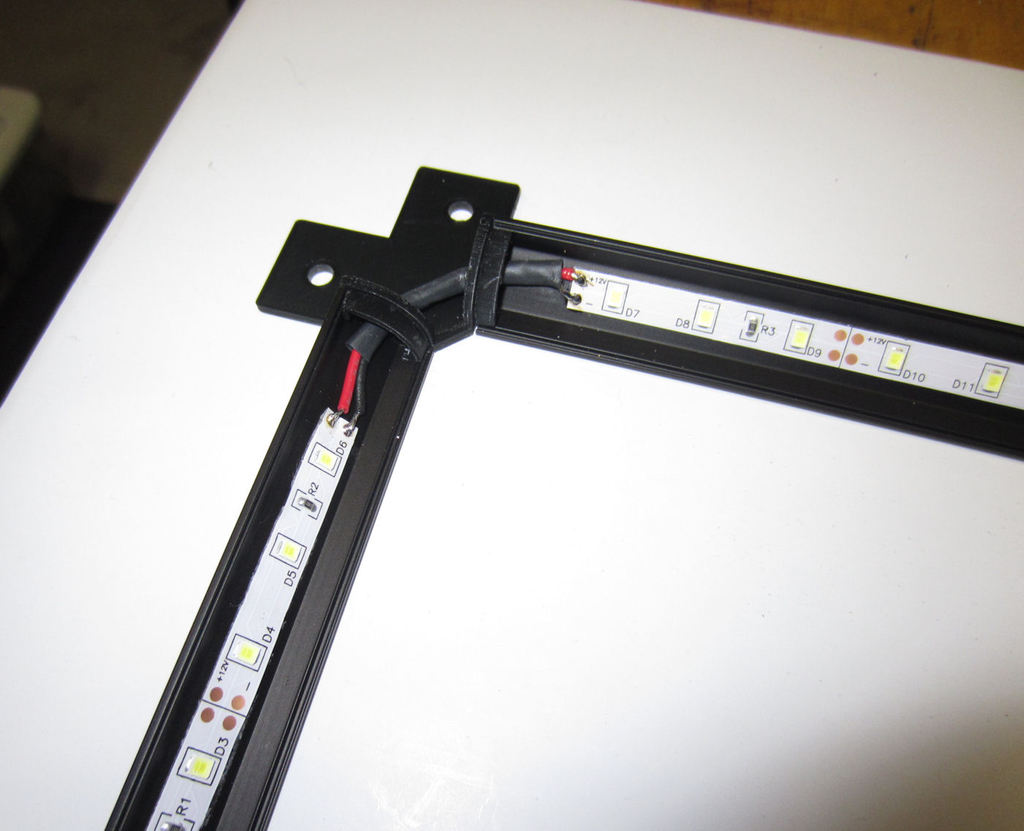 Miniatura 13 do modelo 3D 2020 LED Lighting Mount - HyperCube CoreXY