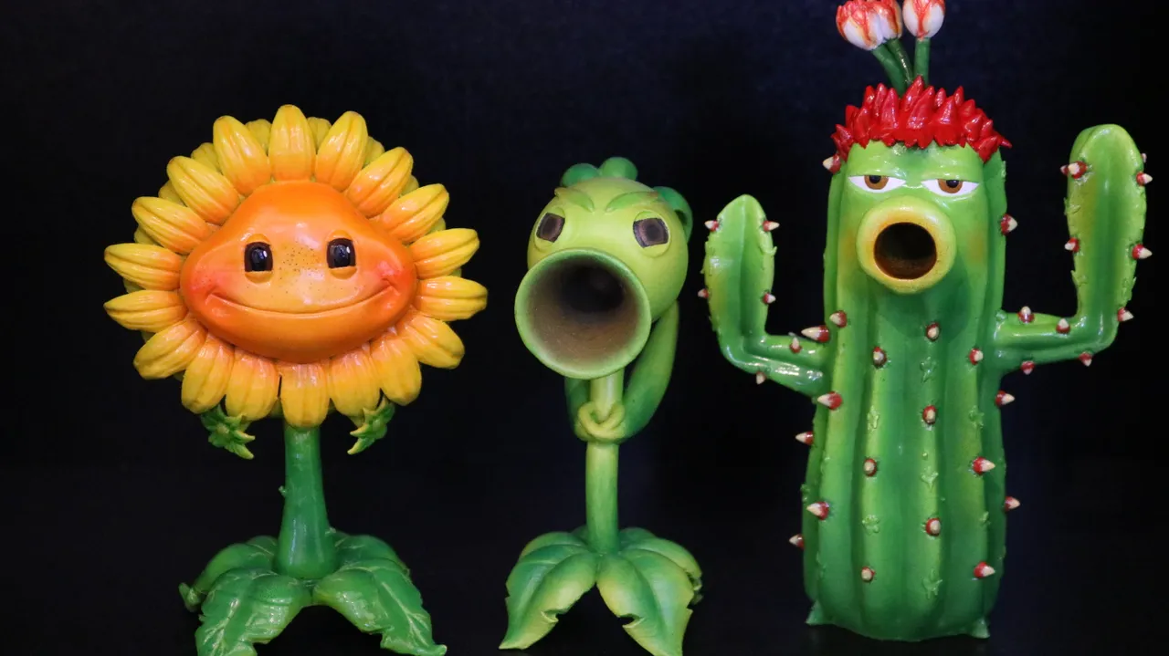 Plants Vs Zombies Figures Peashooter Cactus Potato Mine 