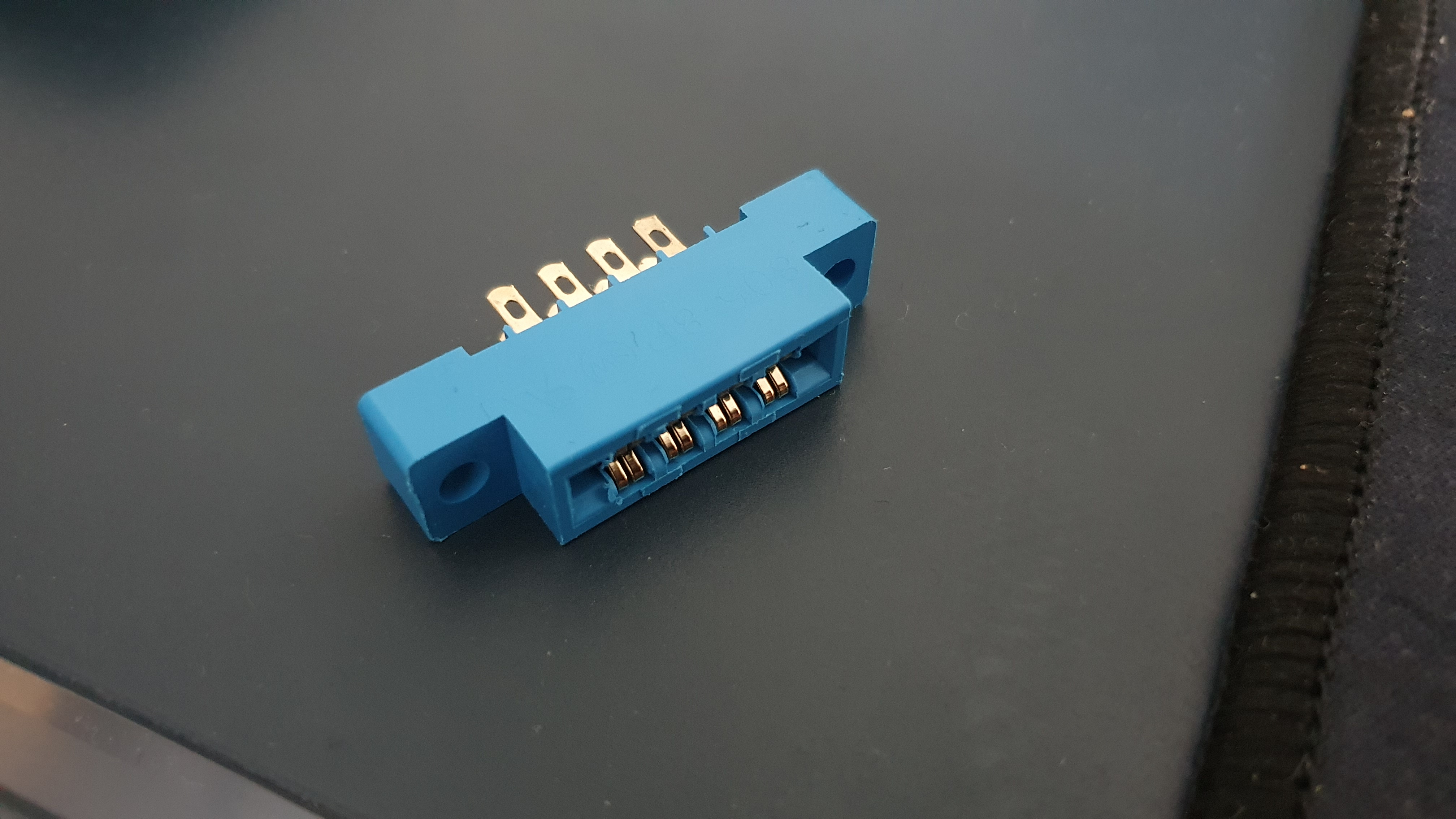 Card Edge Connector 8 Pin (like amphenol brand)