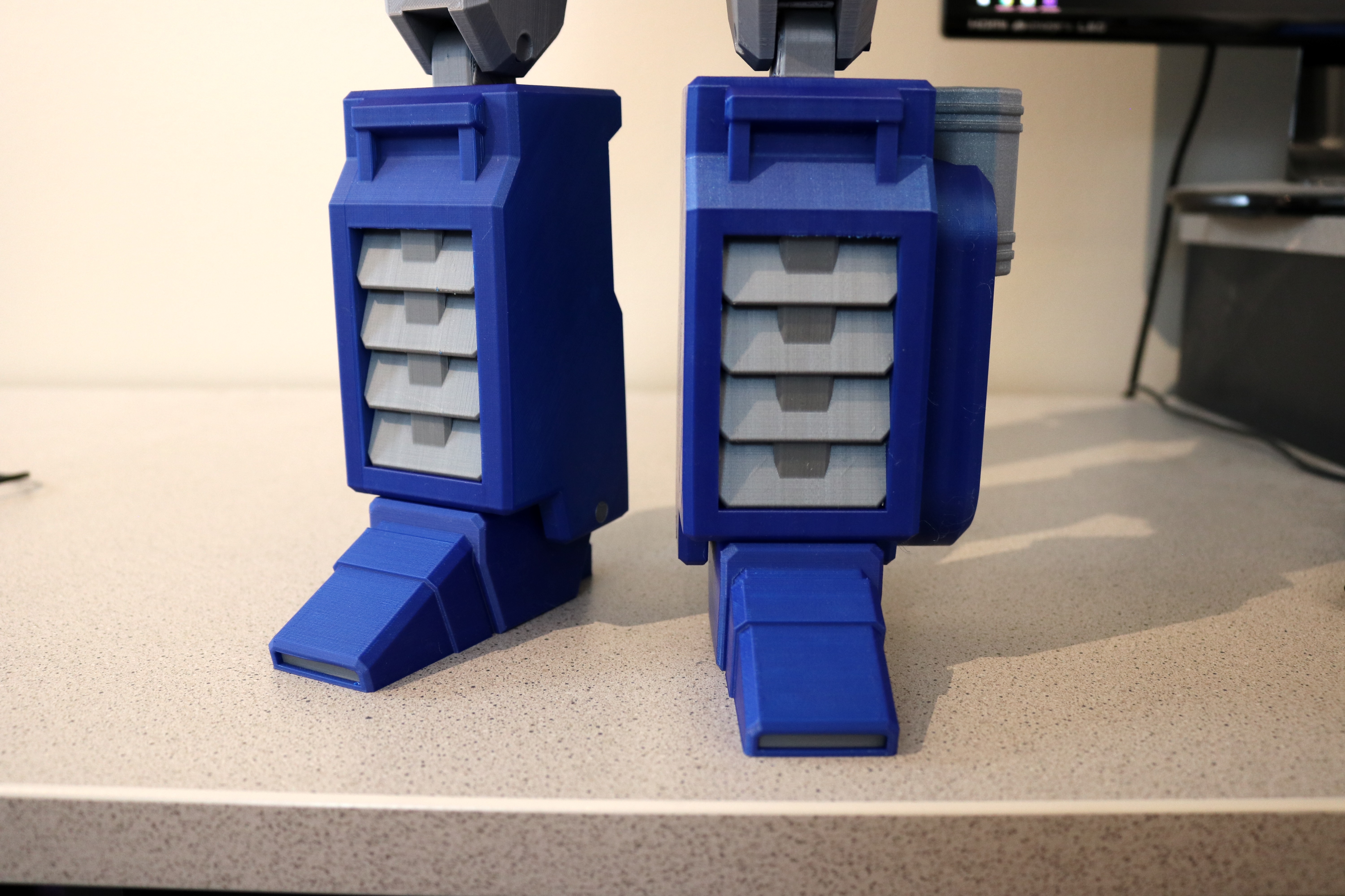 Miniatura 6 do modelo 3D Big Optimus Prime! - Multi Material Model
