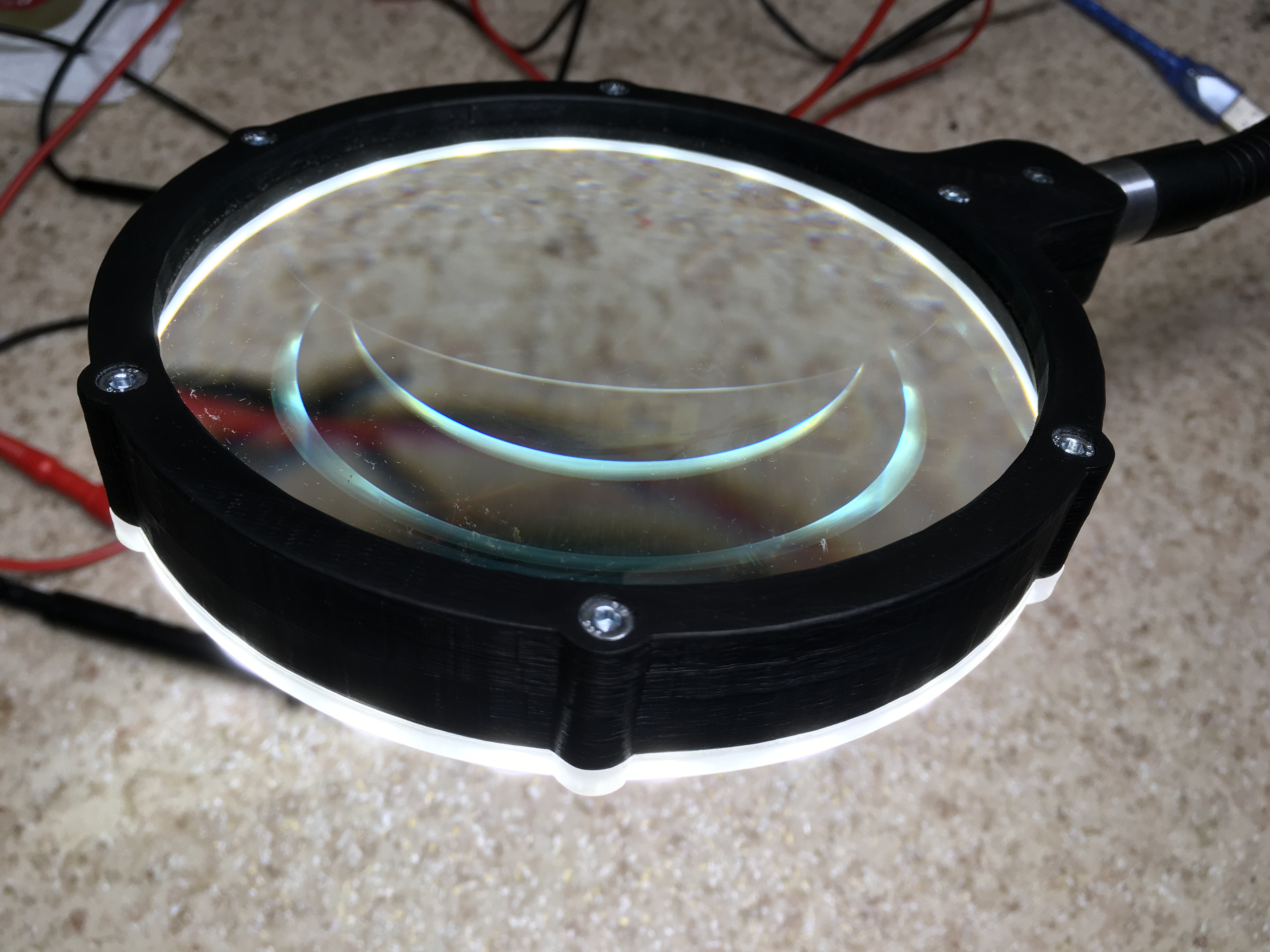 Zooming Glass With Ligth
