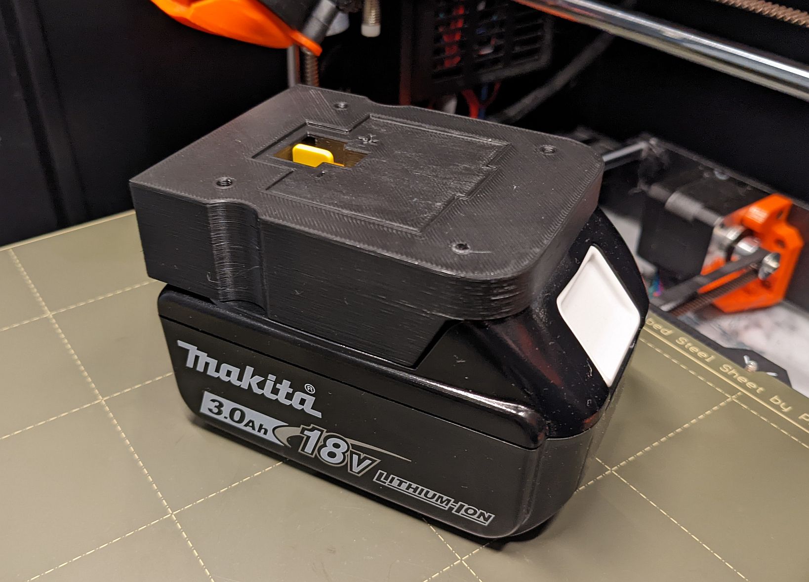Makita 18v adapter - remix for 3mm bolts