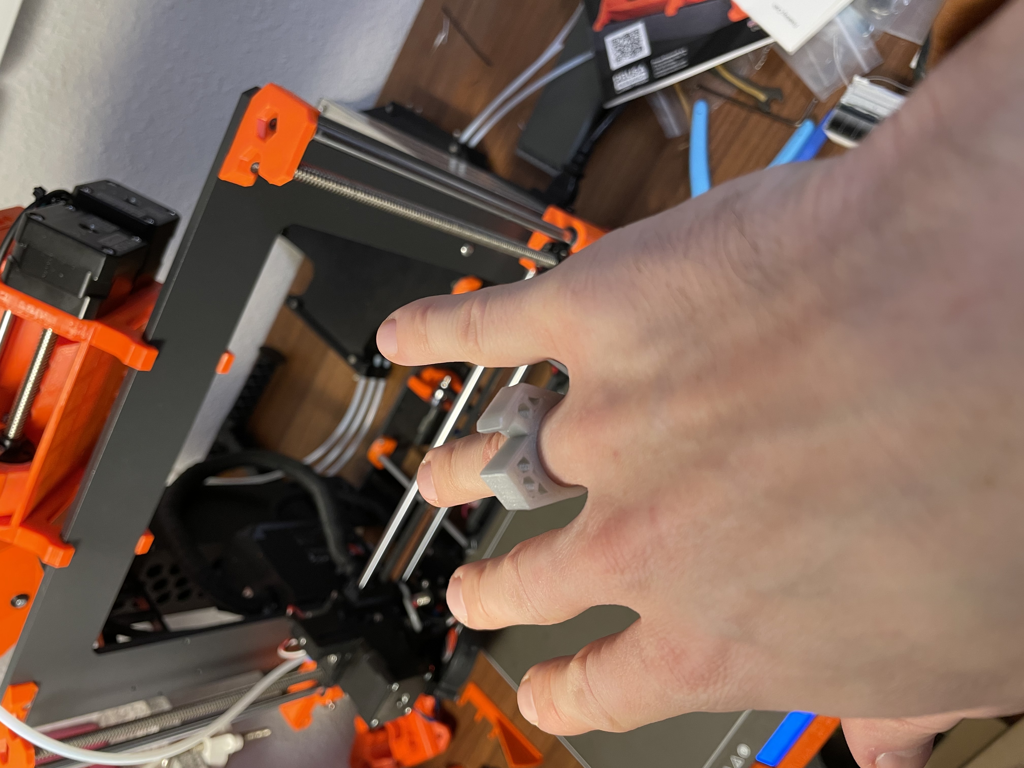 Miniatura 4 do modelo 3D Beer Bottle Opener Ring