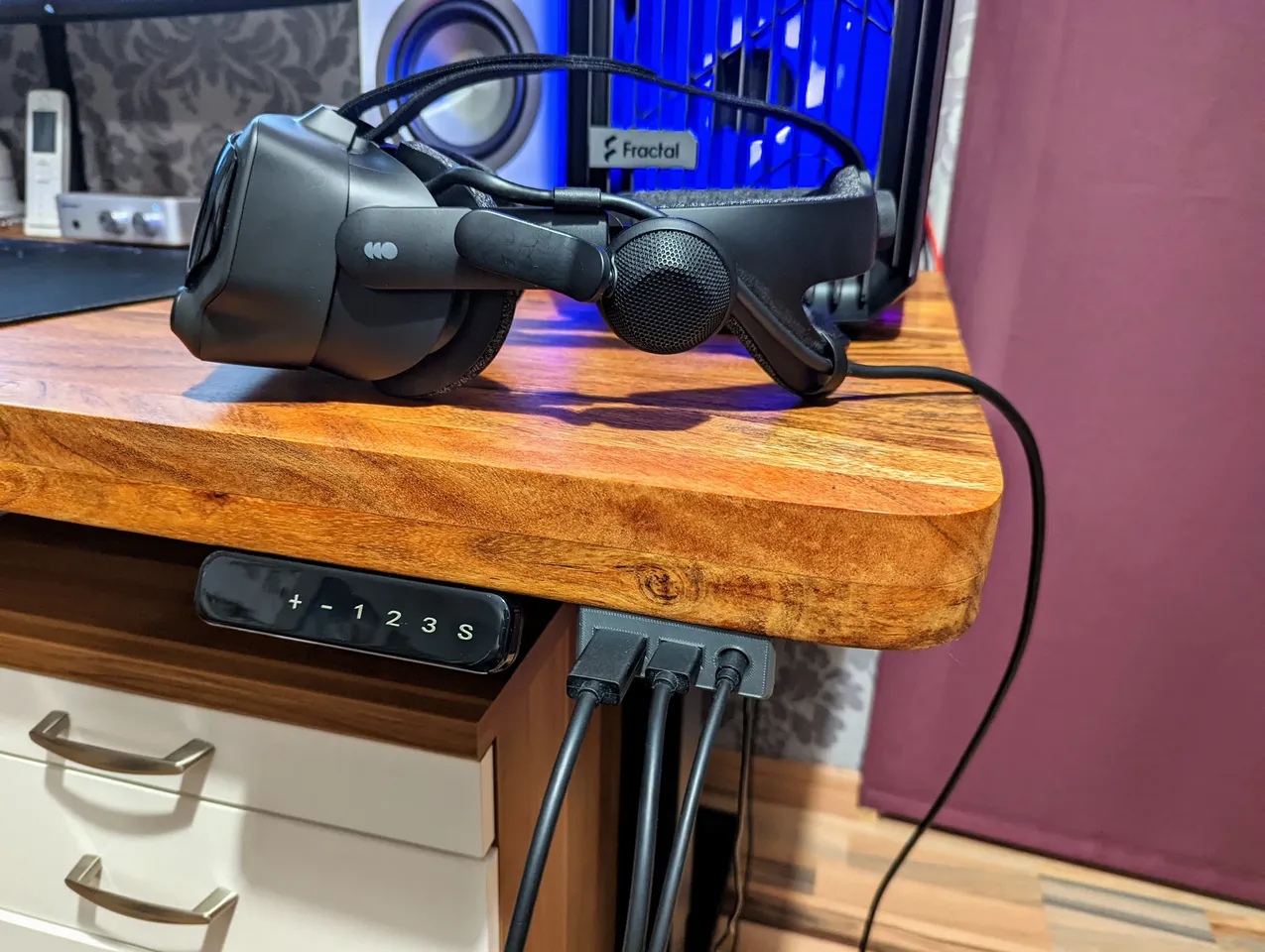 Valve Index VR Desk Dock by LayerCake Download free STL model
