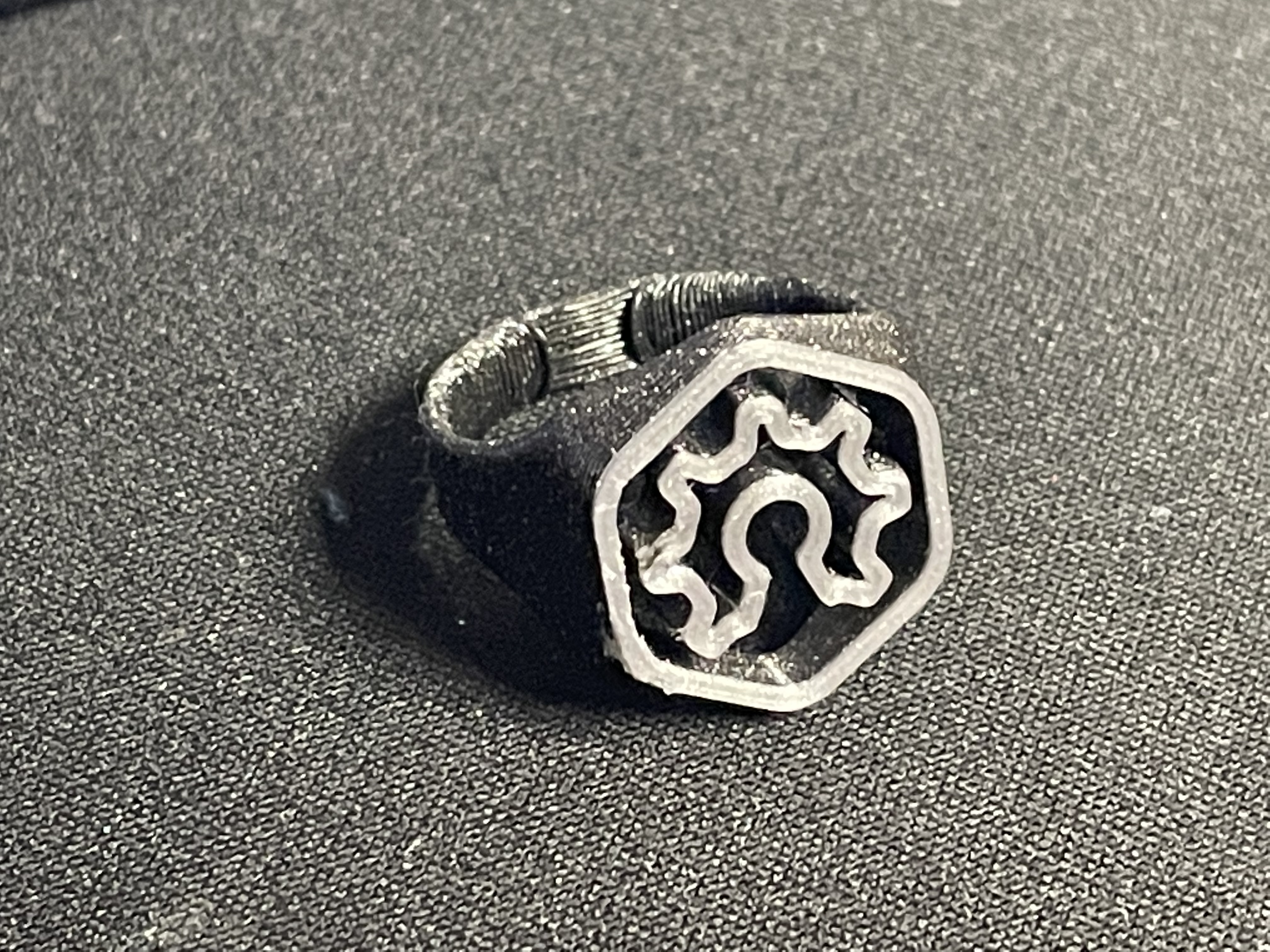 Miniatura 4 do modelo 3D Hex Ring w/Floating Opensource Hardware Logo - All Sizes