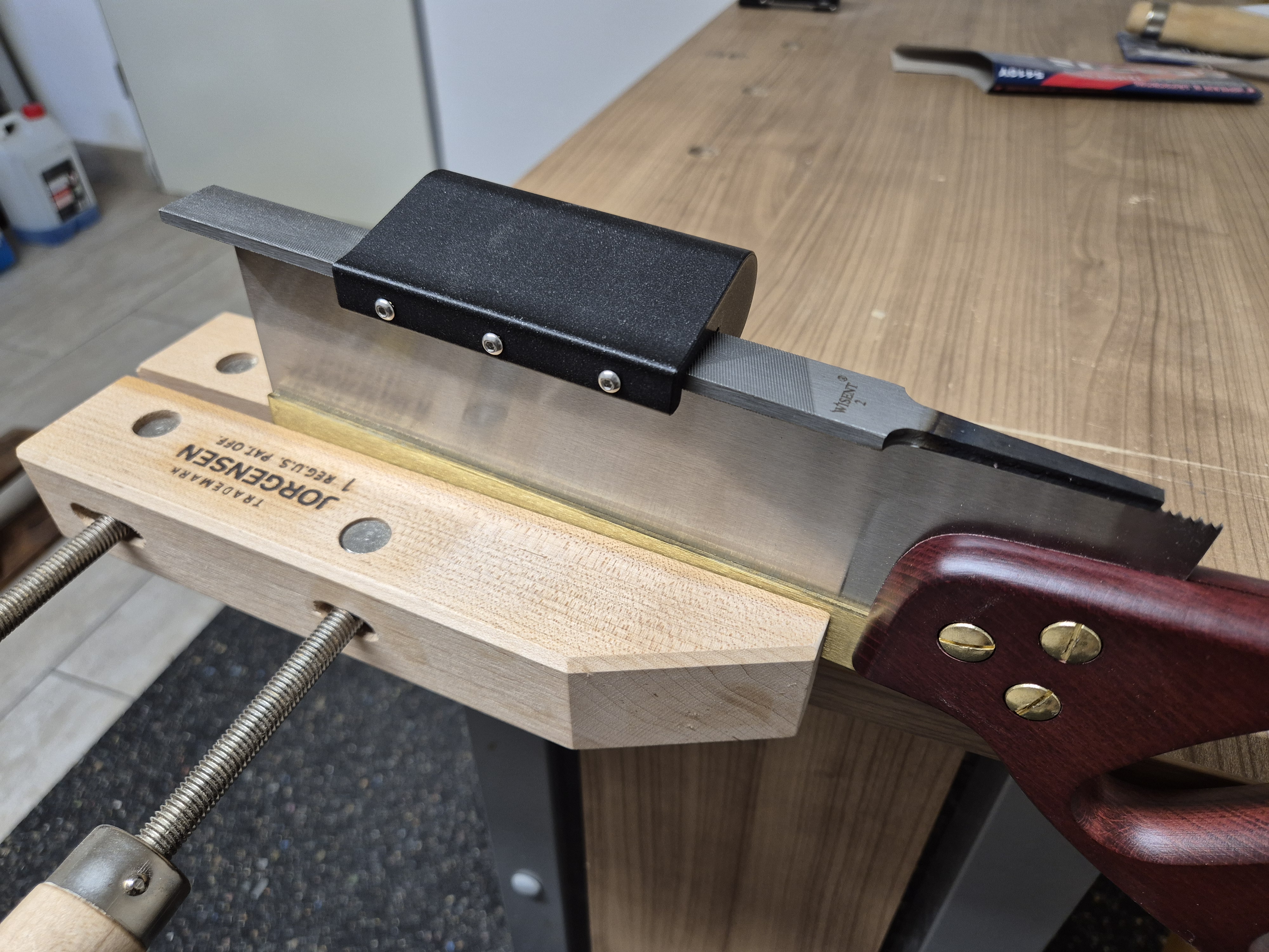 Saw jointer / file Jointer