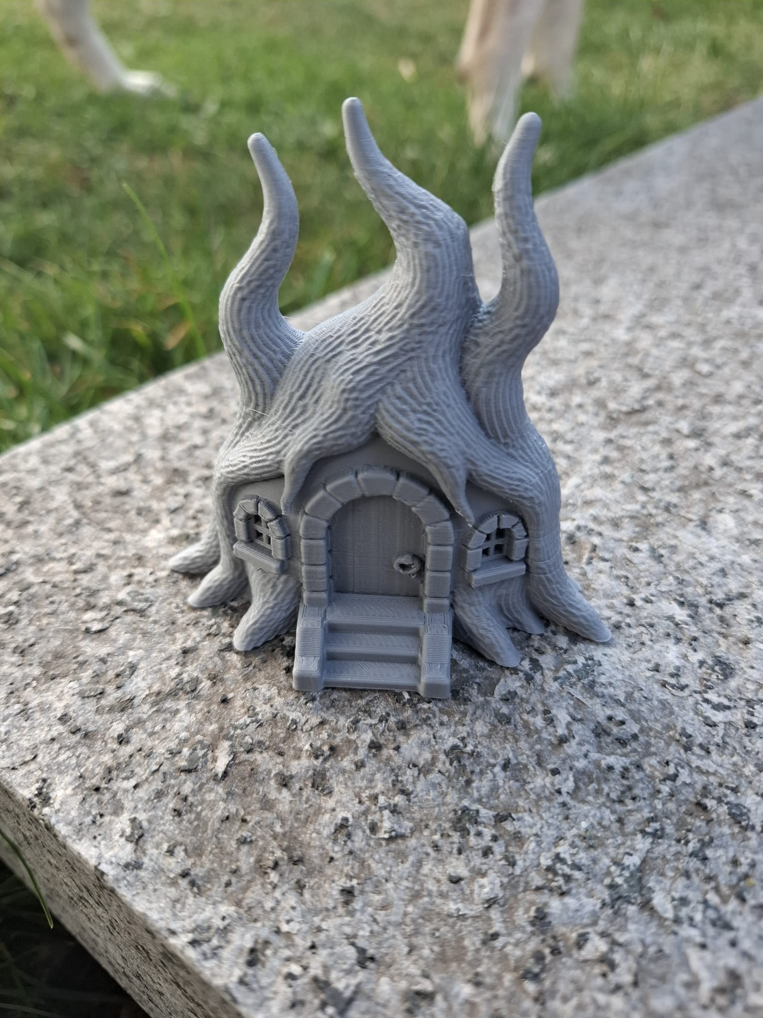 Miniatura 4 do modelo 3D Twisted Tree House