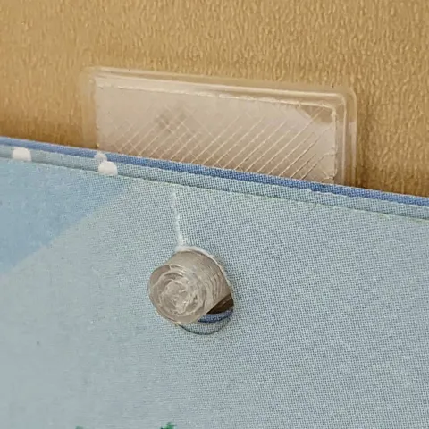 Simple peg hanger
