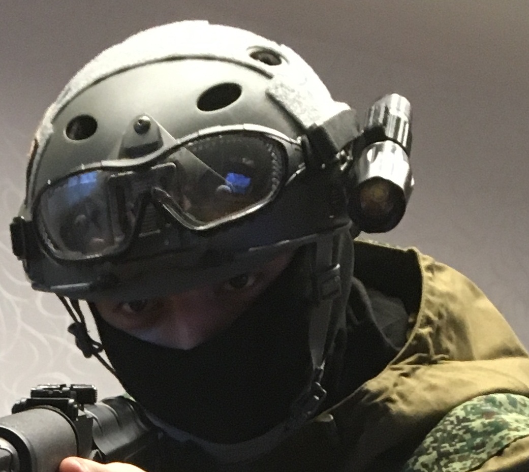 Helmet Flashlight mount for Airsoft