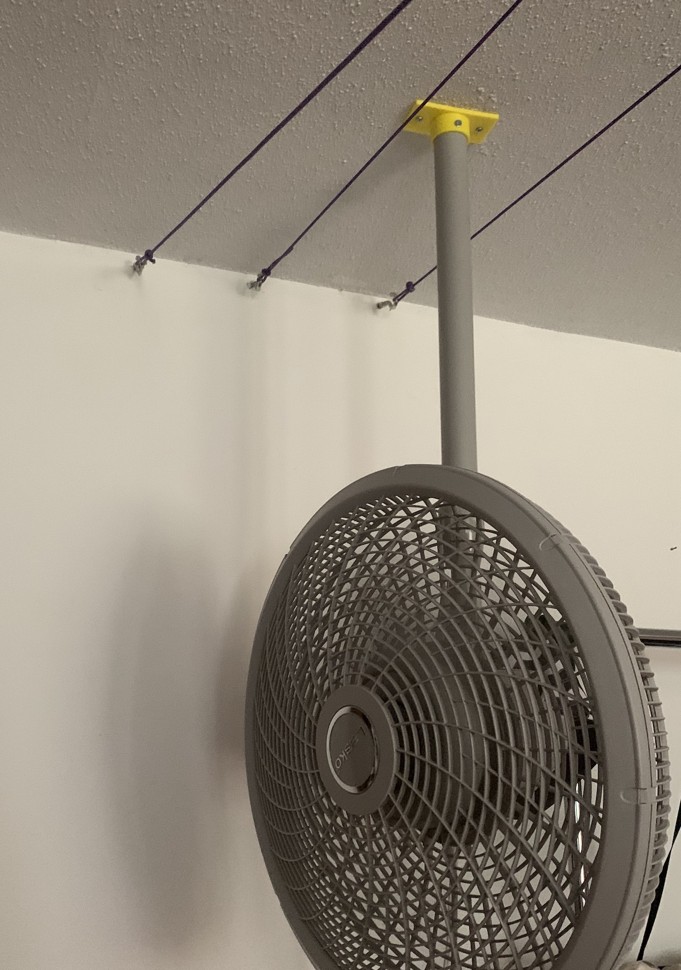 Fan mount