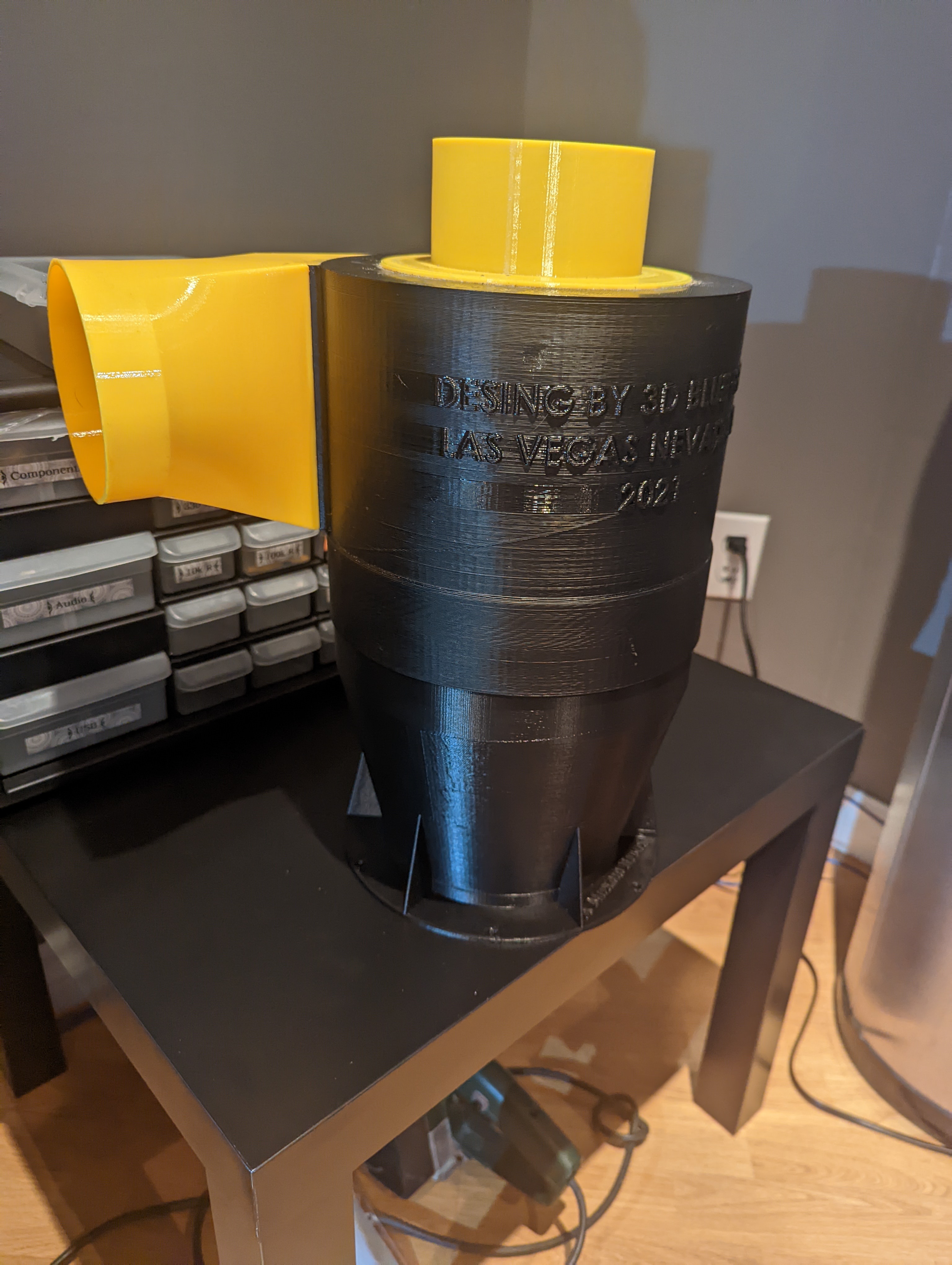 Miniatura 2 do modelo 3D 4" Gravity Cyclone Separator