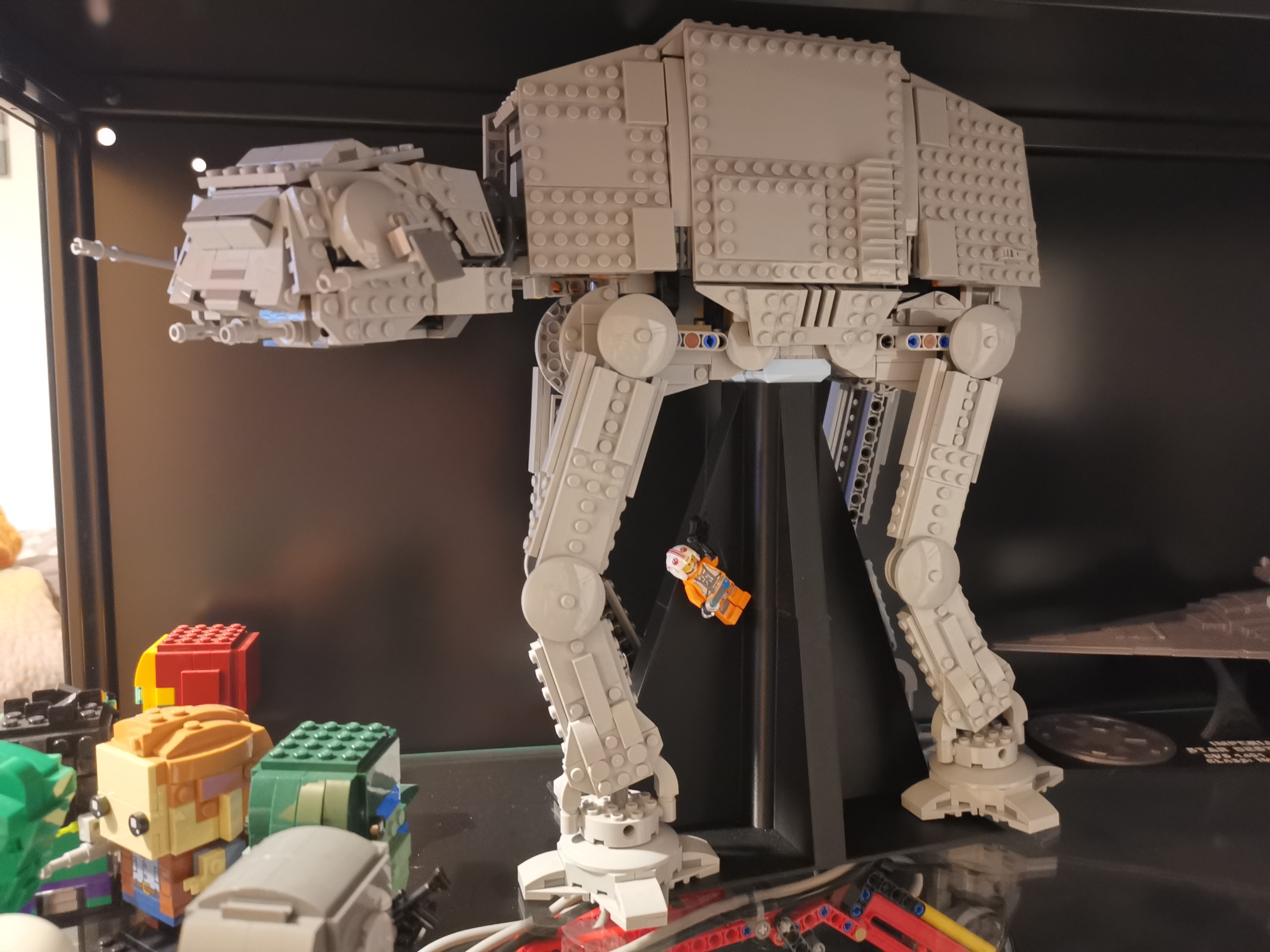 Stand for Lego 75288 AT-AT by PennybridgePioneer | Download 