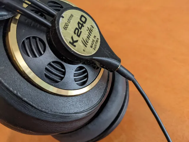 AKG K240 Detachable Cable Mod