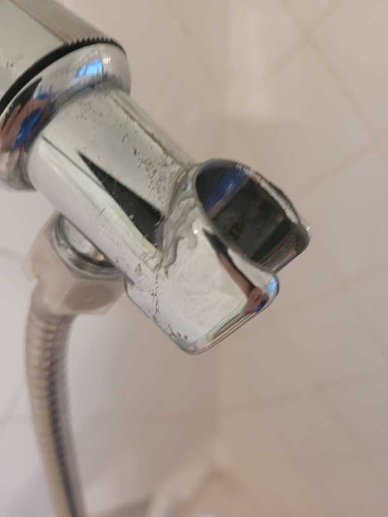 Shower head holder fix by Magic Download free STL model