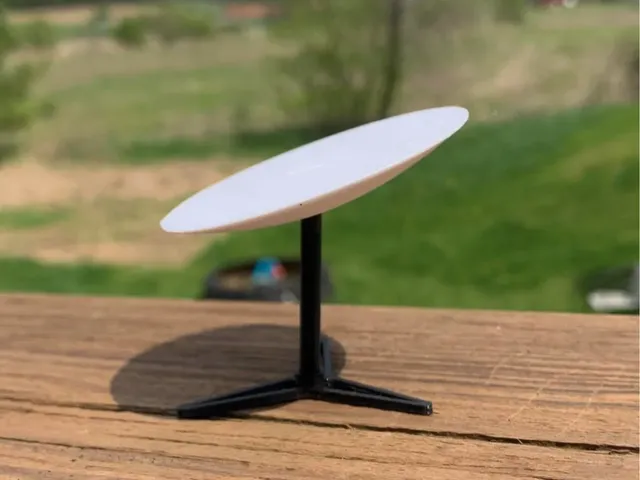 Starlink Dishy 1:10th model