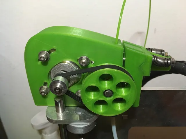 Belt extruder for MK7 gear