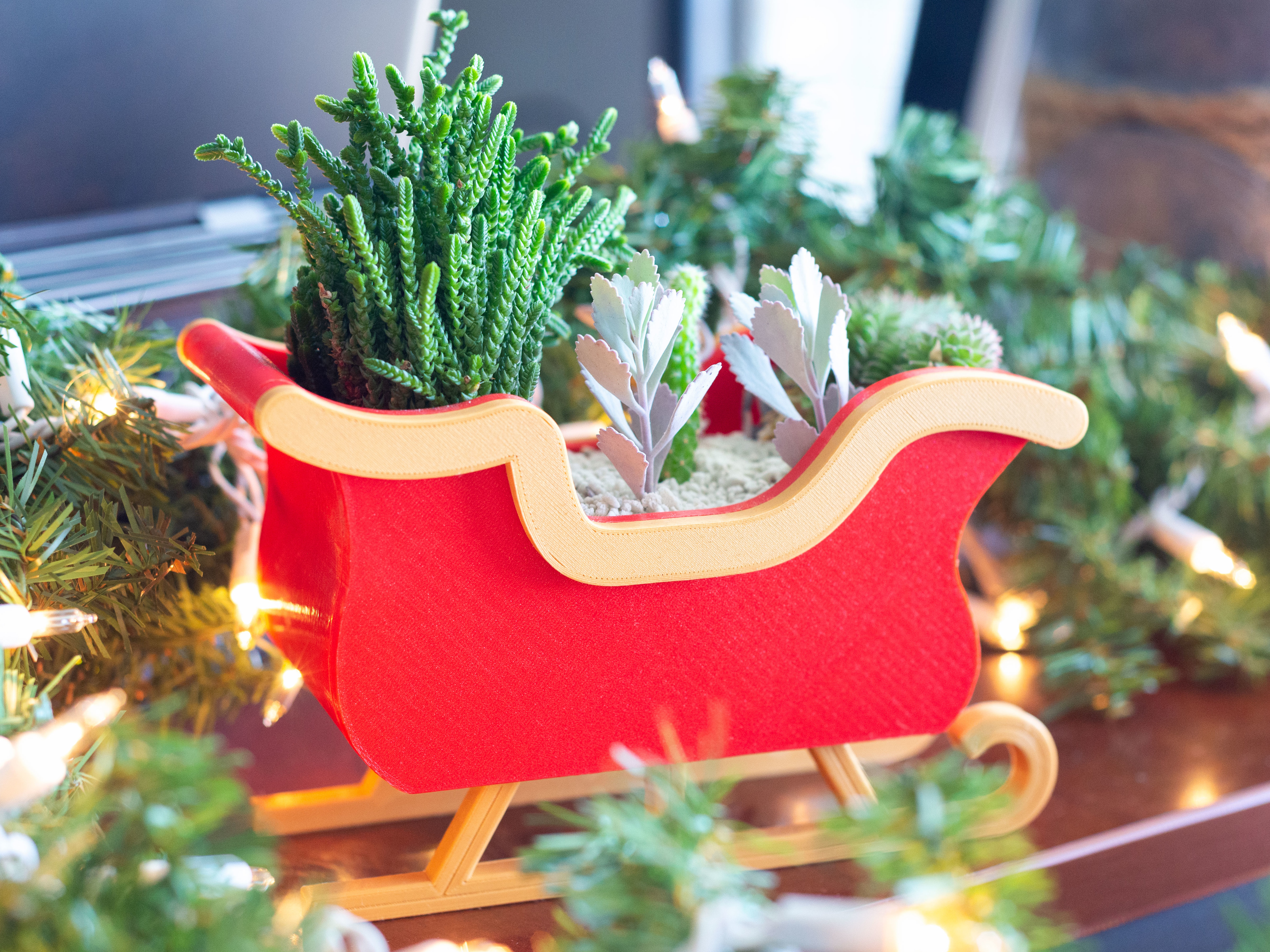 Christmas Sleigh Decor/Planter