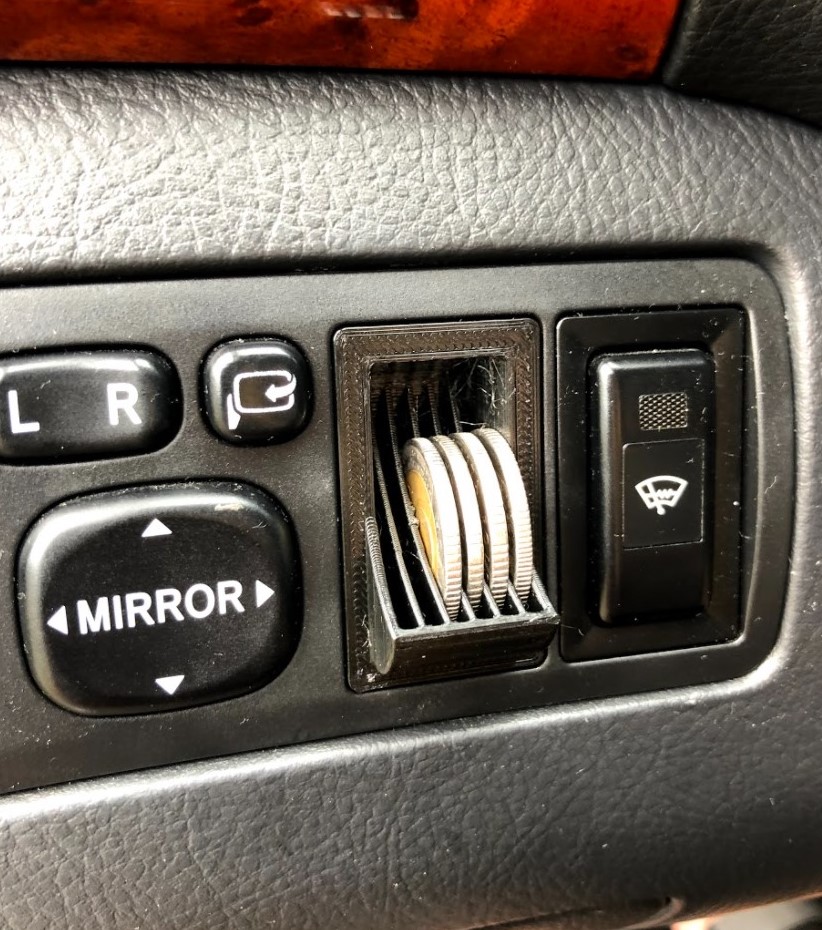 Coin holder for Toyota Avensis T25