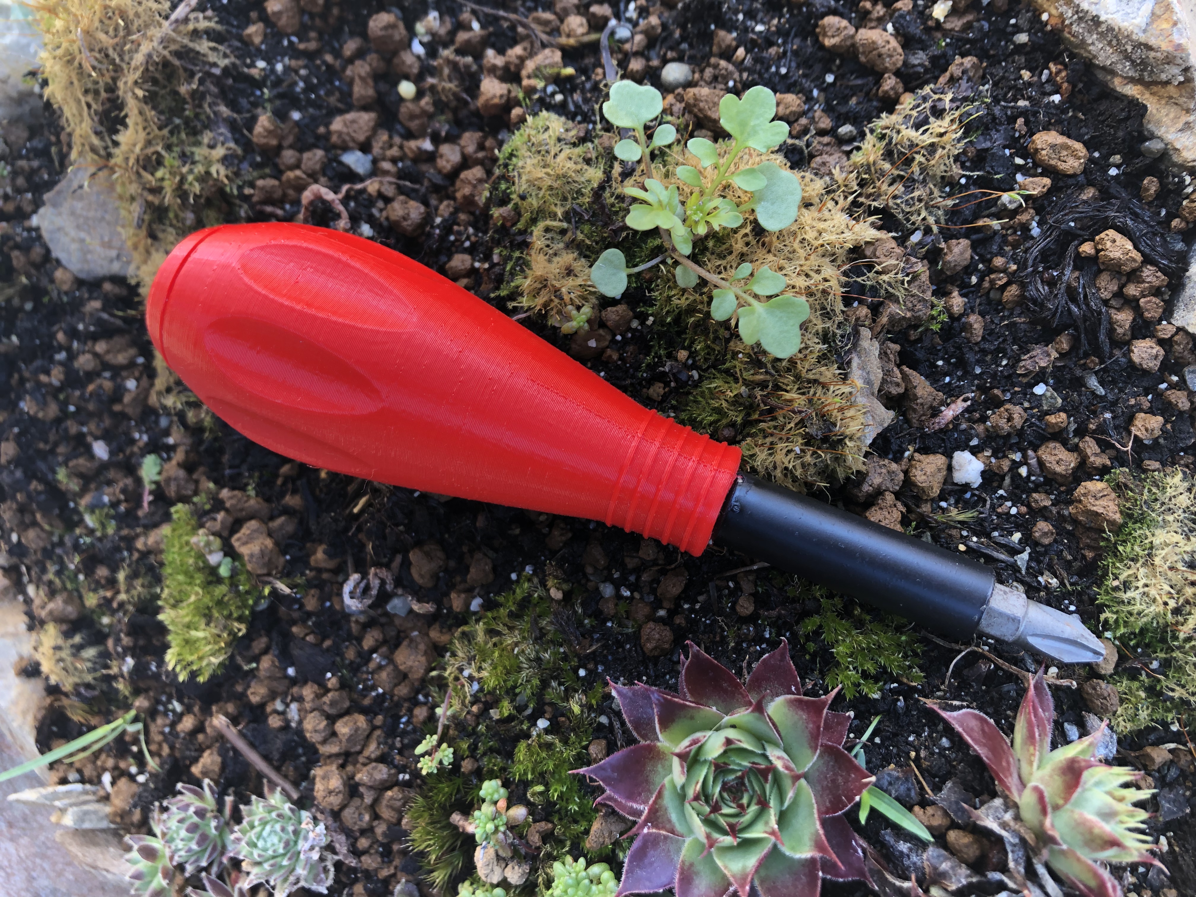 Miniatura 2 do modelo 3D Handler Screwdriver with Box for bits