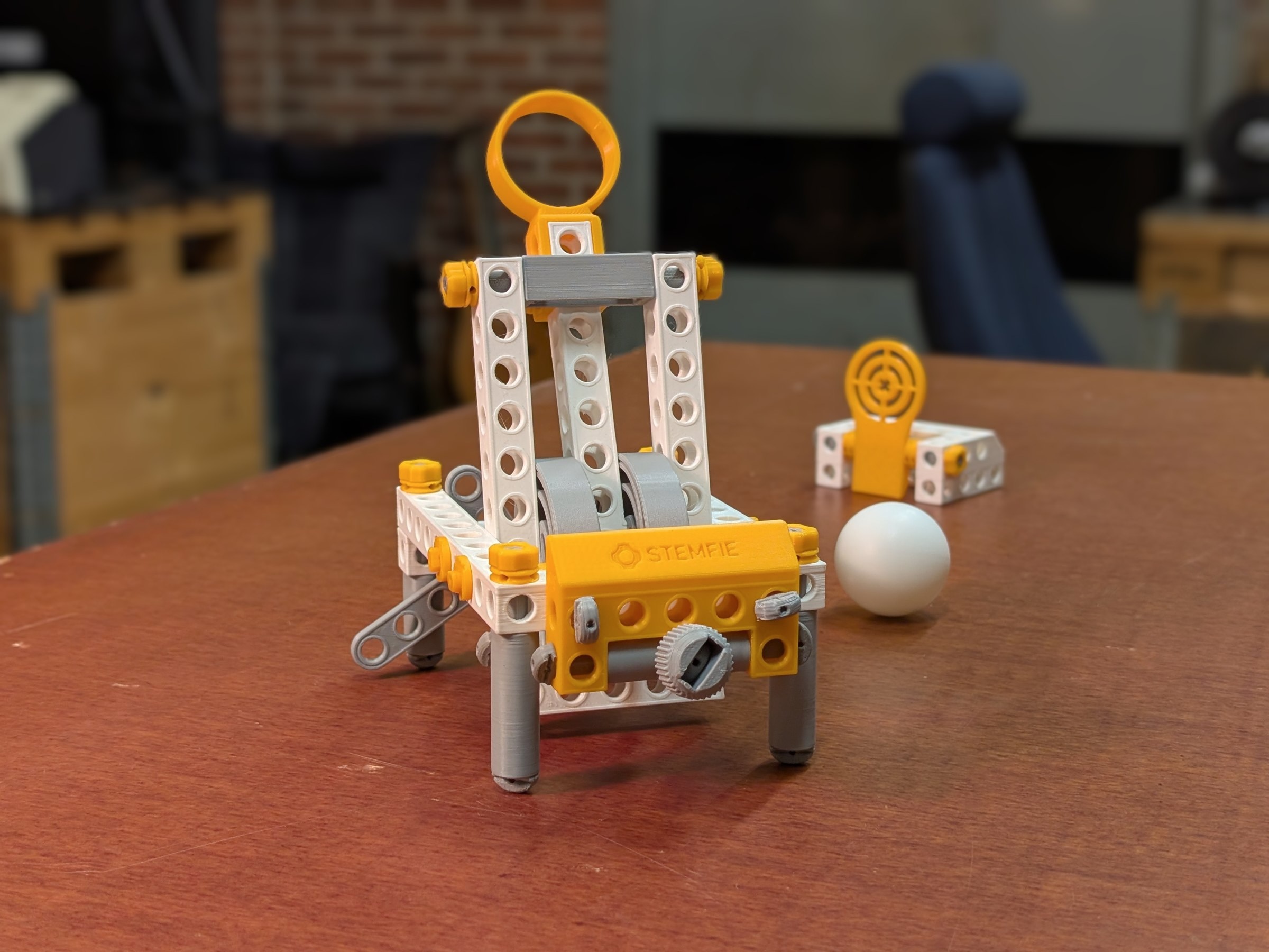 STEMFIE Desktop Catapult