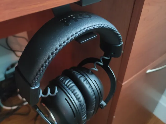 Minimalist Headphone Hook
