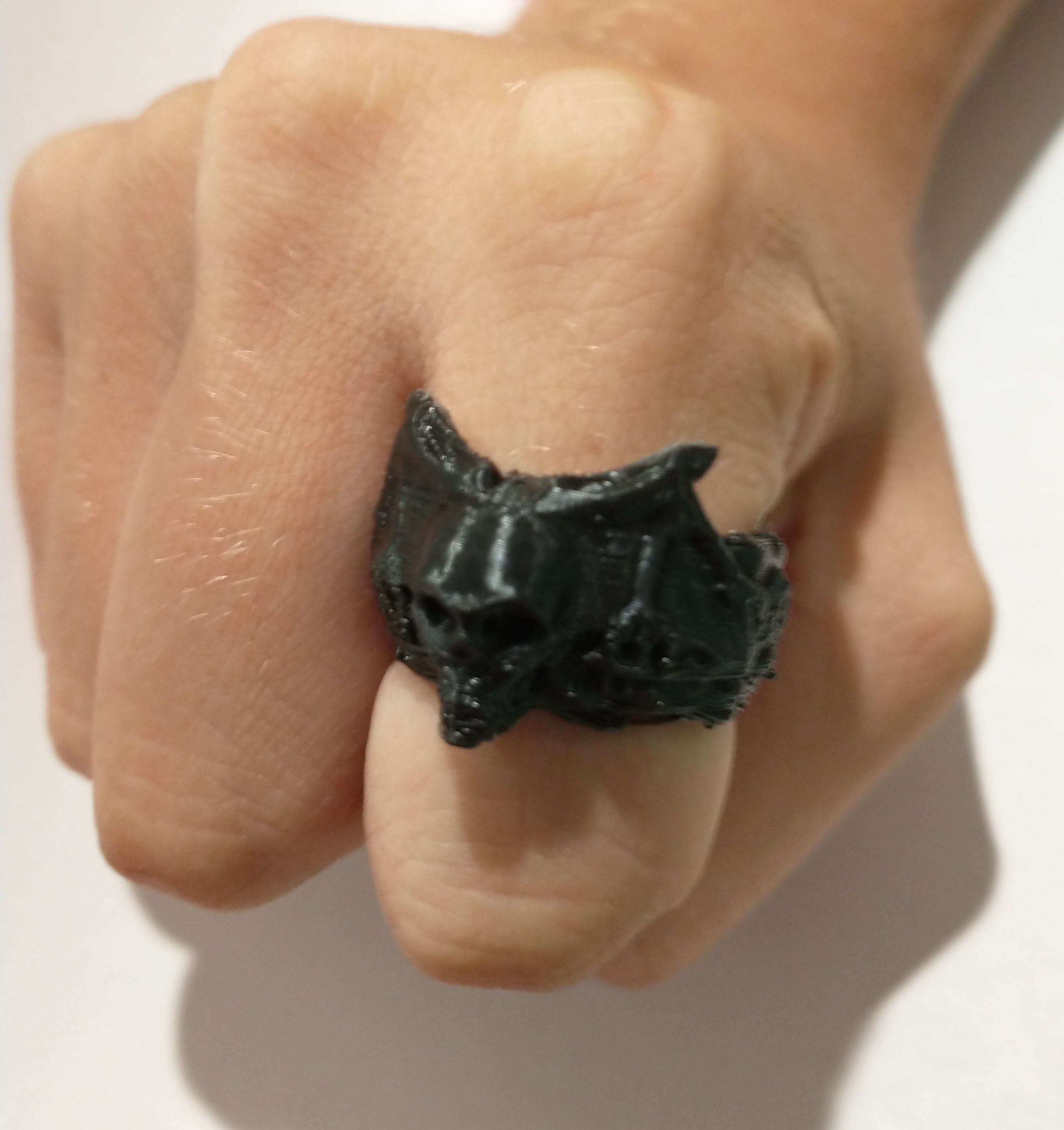 Miniatura 2 do modelo 3D Skull Ring