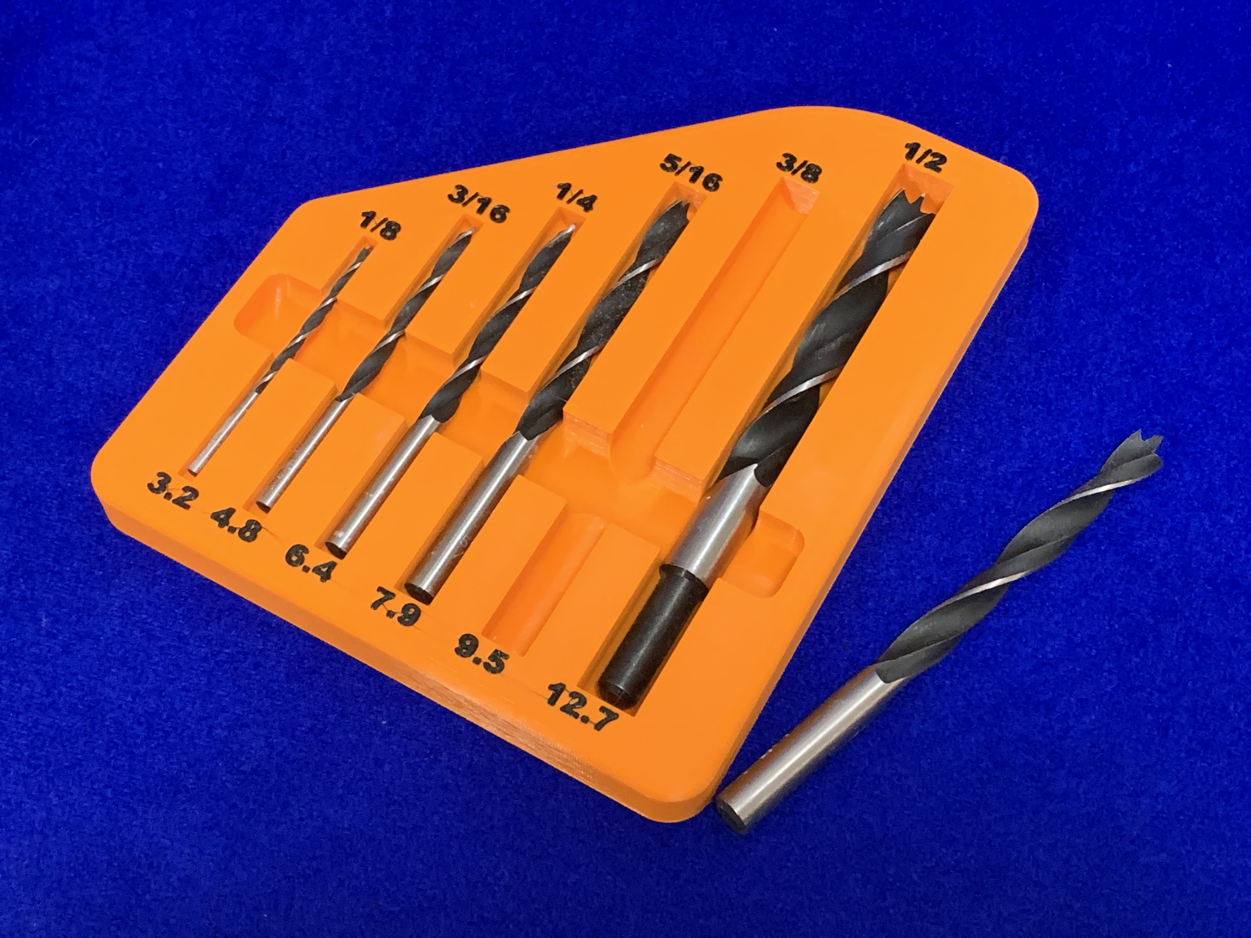 Dewalt Brad Point Bit Organzier by Astrobirder Download free STL