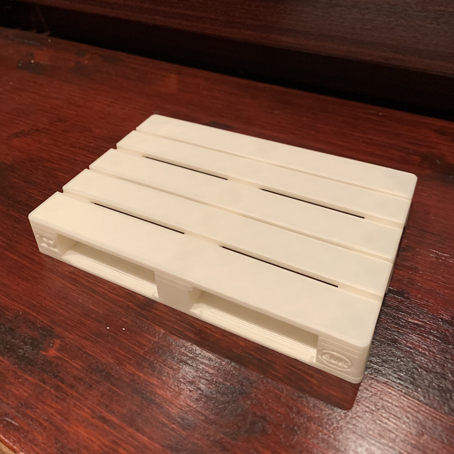 EUR-pallet (1:8)