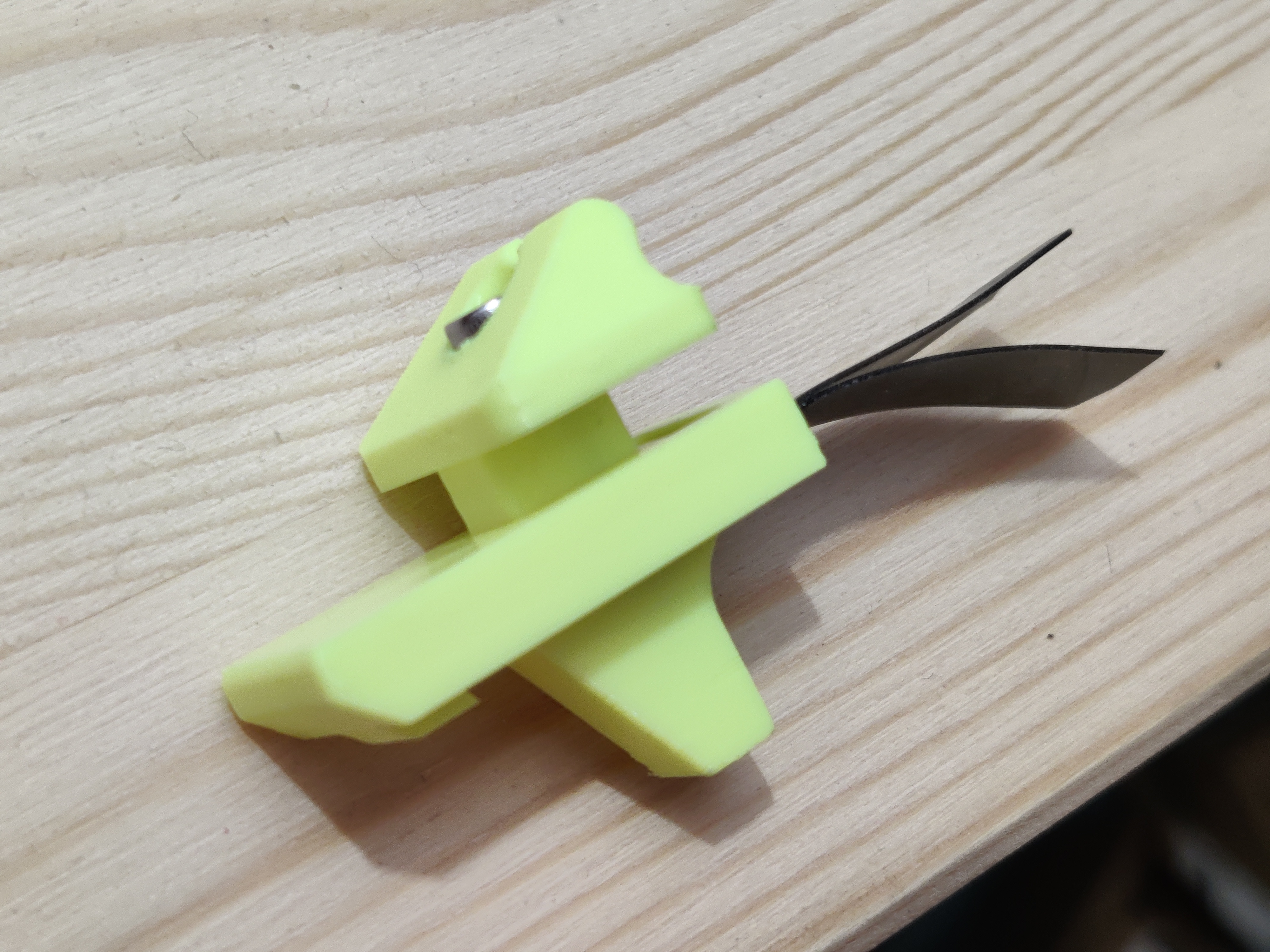 Overengineered Bottle Opener and Cap Thrower (OBOCT) — miniatura 31