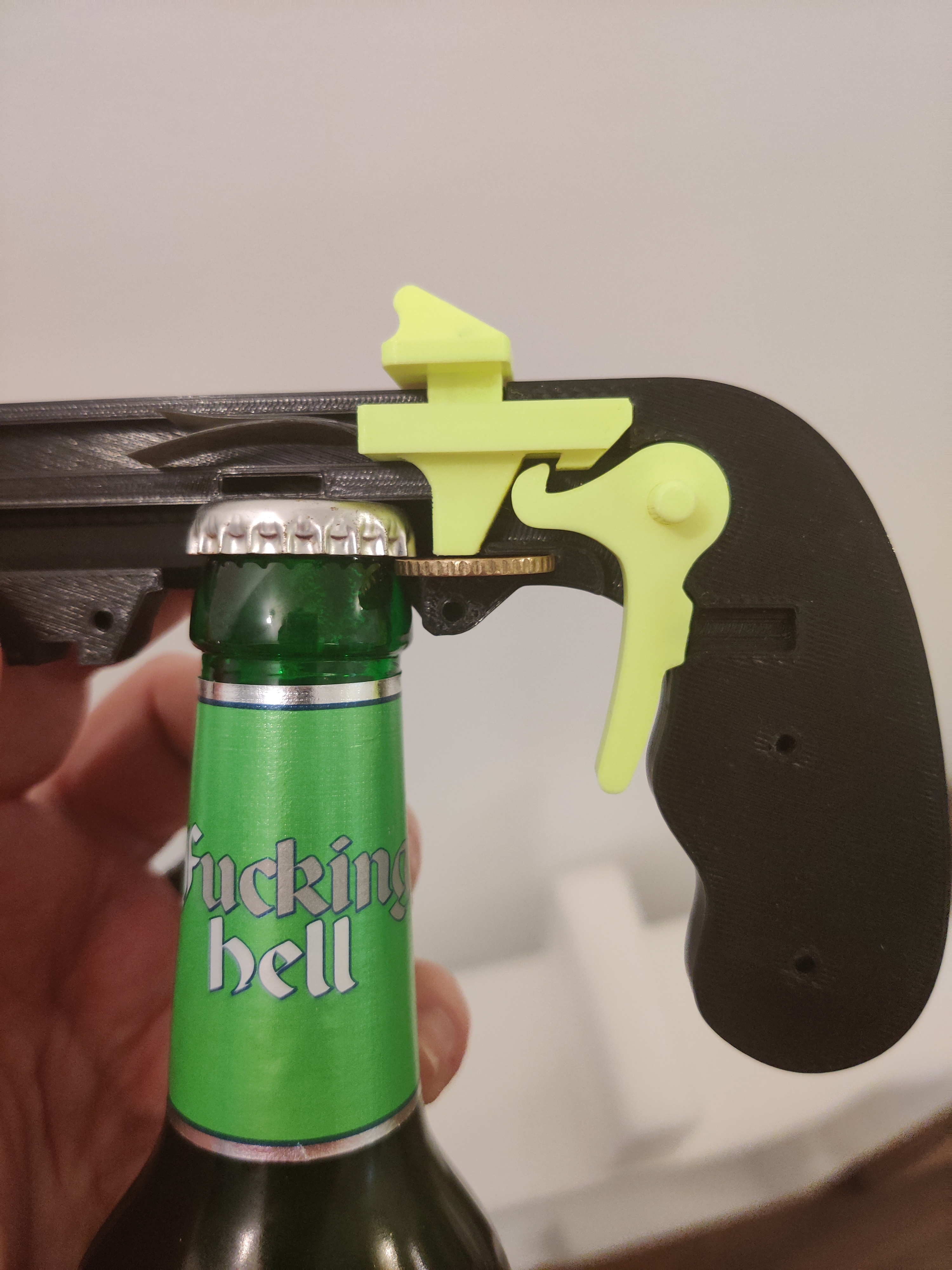 Overengineered Bottle Opener and Cap Thrower (OBOCT) — miniatura 2