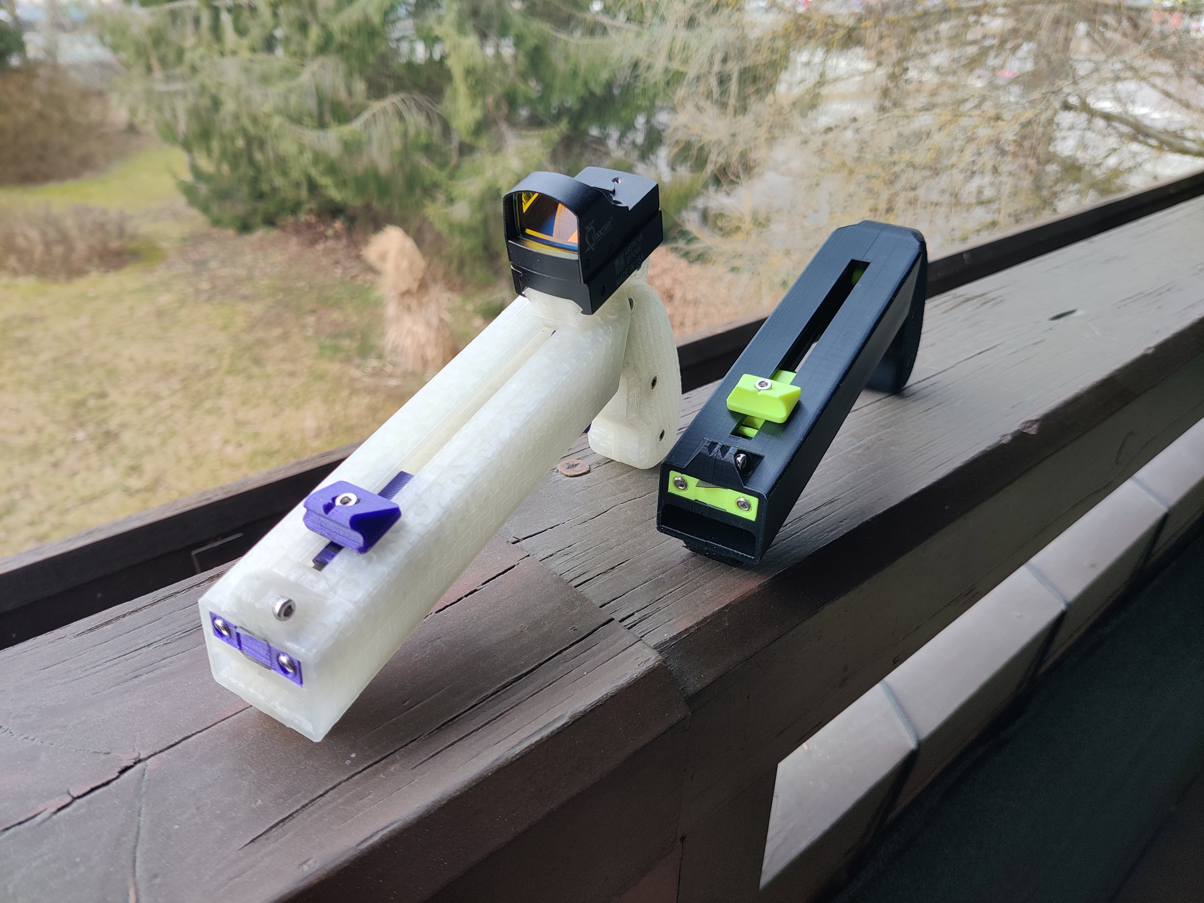 Overengineered Bottle Opener and Cap Thrower (OBOCT) — miniatura 4