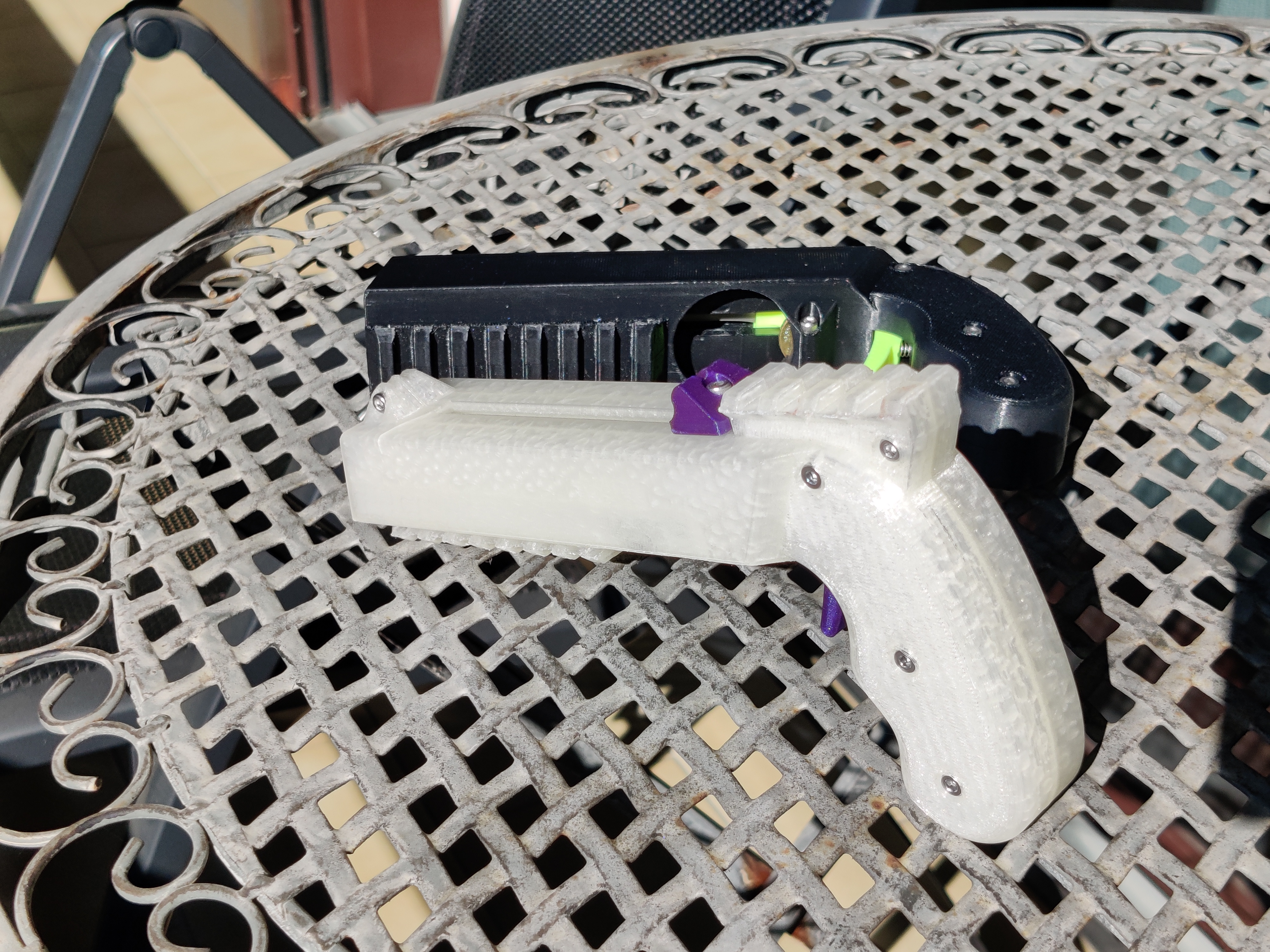 Overengineered Bottle Opener and Cap Thrower (OBOCT) — miniatura 18