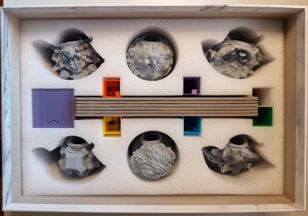 Tah Wars Insert