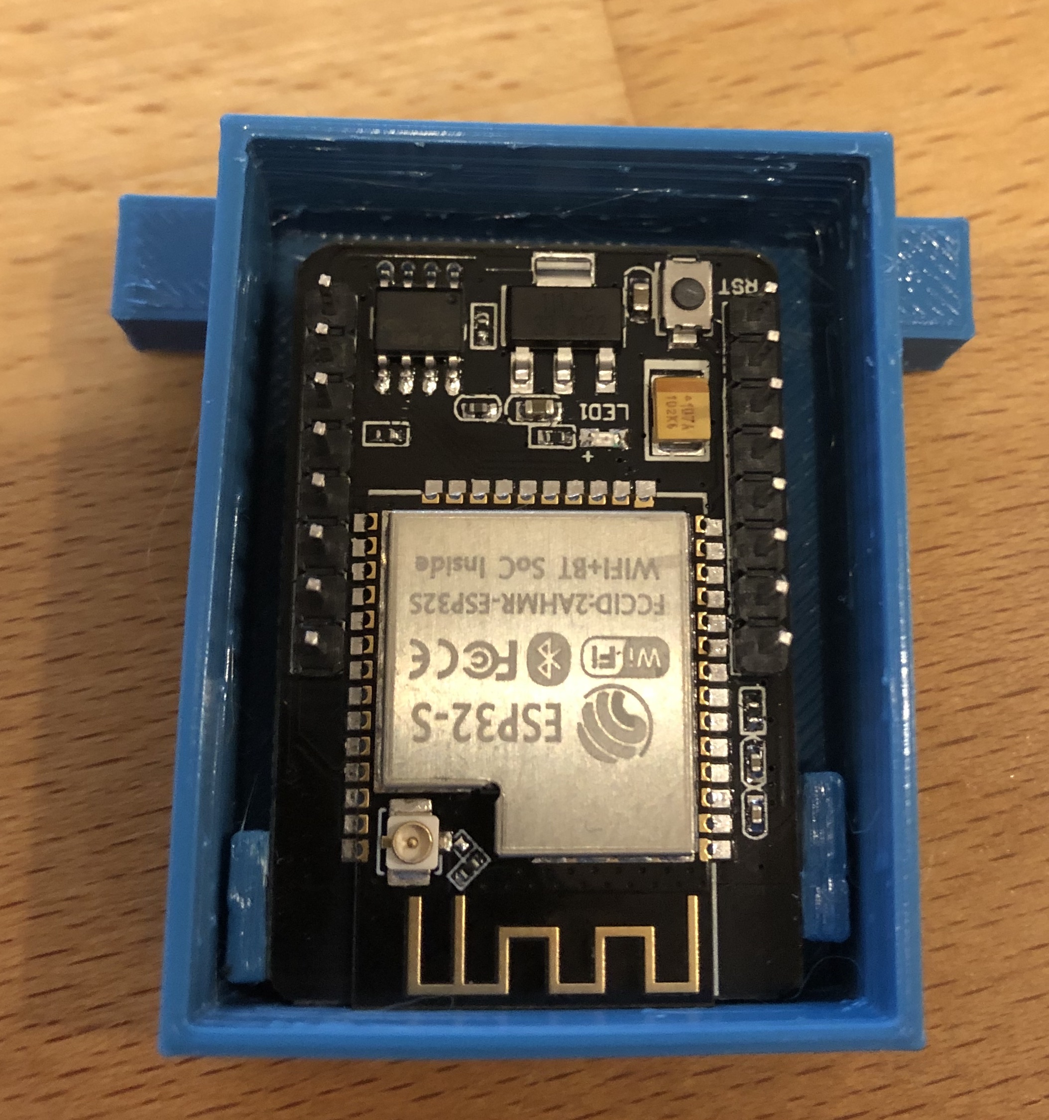 Housing for ESP32-Cam with open GPIO