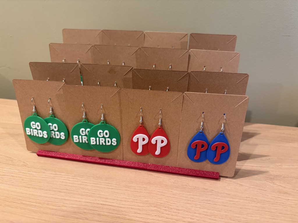 Miniatura 1 do modelo 3D Earring card display stand