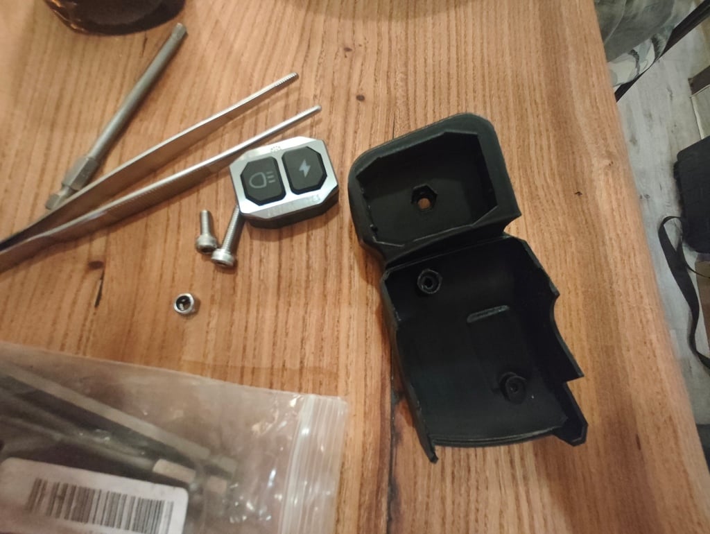 r1200gs left handle space for FutureEYES remote