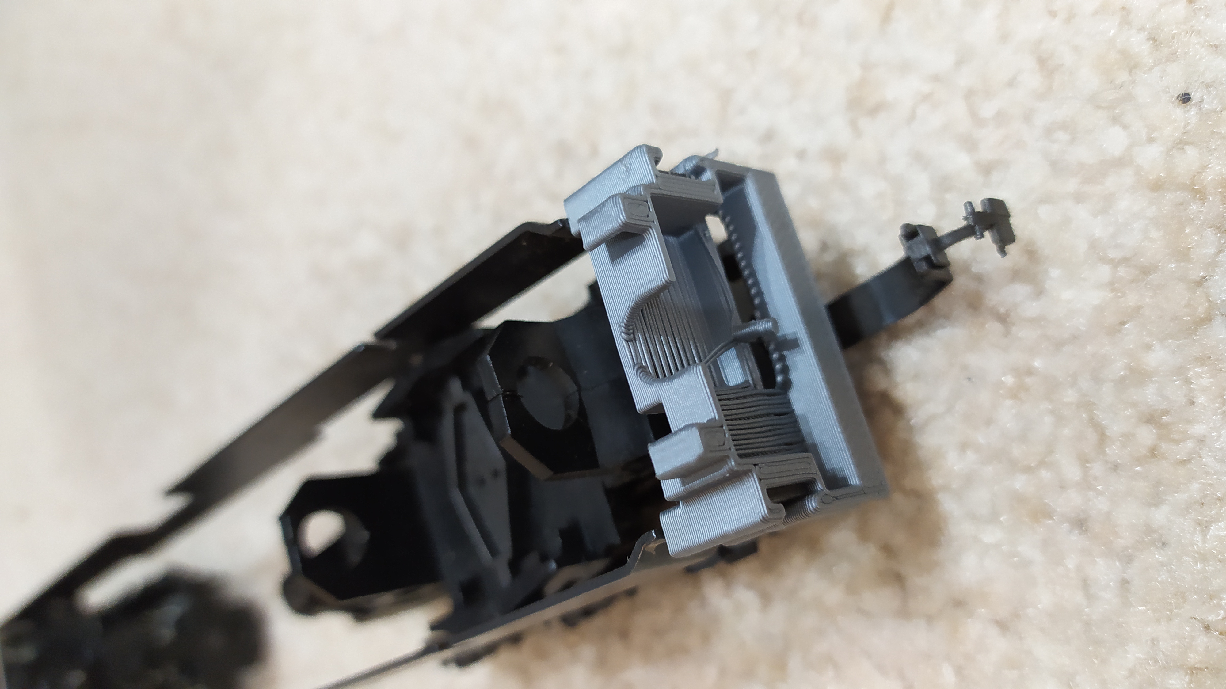 Držák šasi BR 130 / BR 130 chassis bracket (H0)