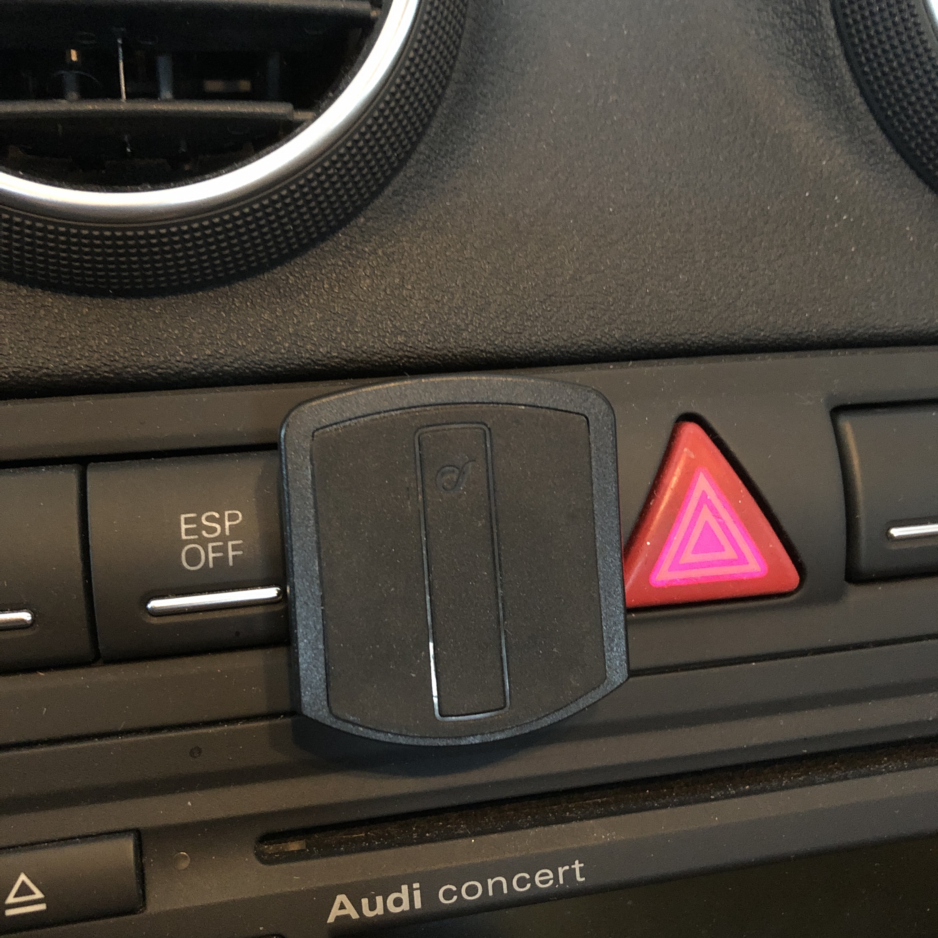 Audi A3 (8P) Phone Mount
