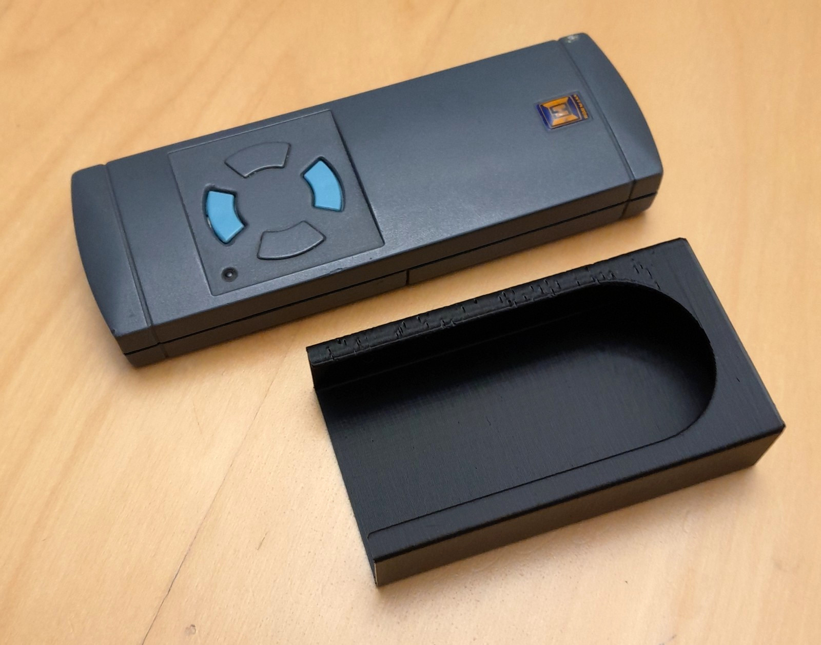 Car holder for Hörmann HS series remote control (35x15 mm)