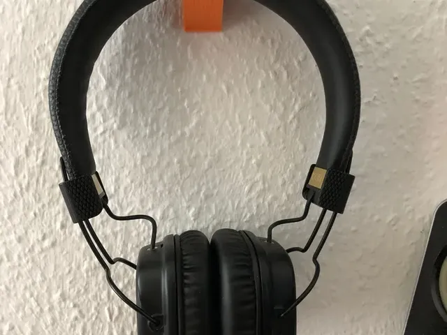 Marshall Major II Headset wall holder