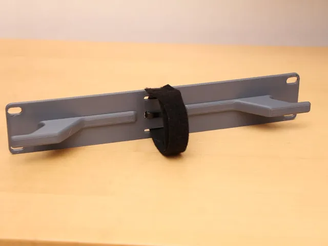 10" rack cable winder